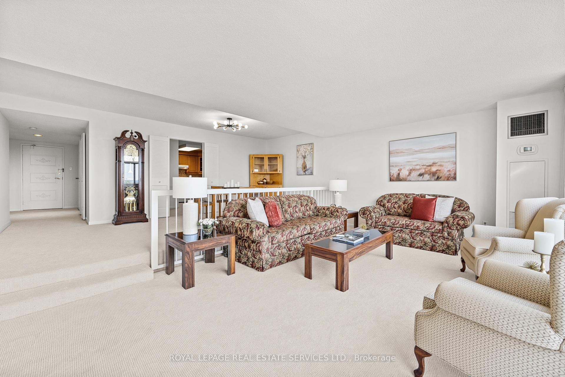 2 Bedrooms Condo at 2185 Marine,  Oakville For sale
