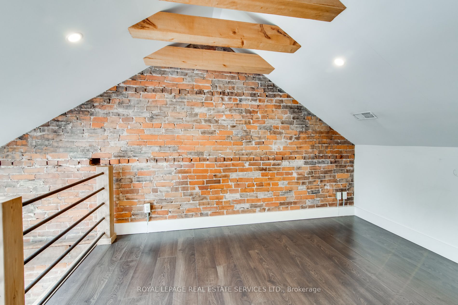 53 Gladstone Avenue, #2