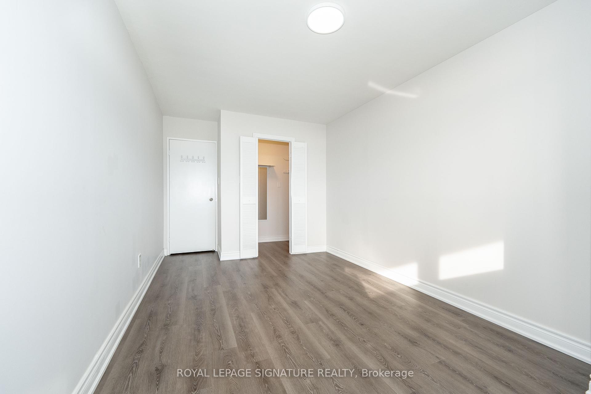3 Bedrooms Condo at 3151 Bridletowne, Toronto For sale