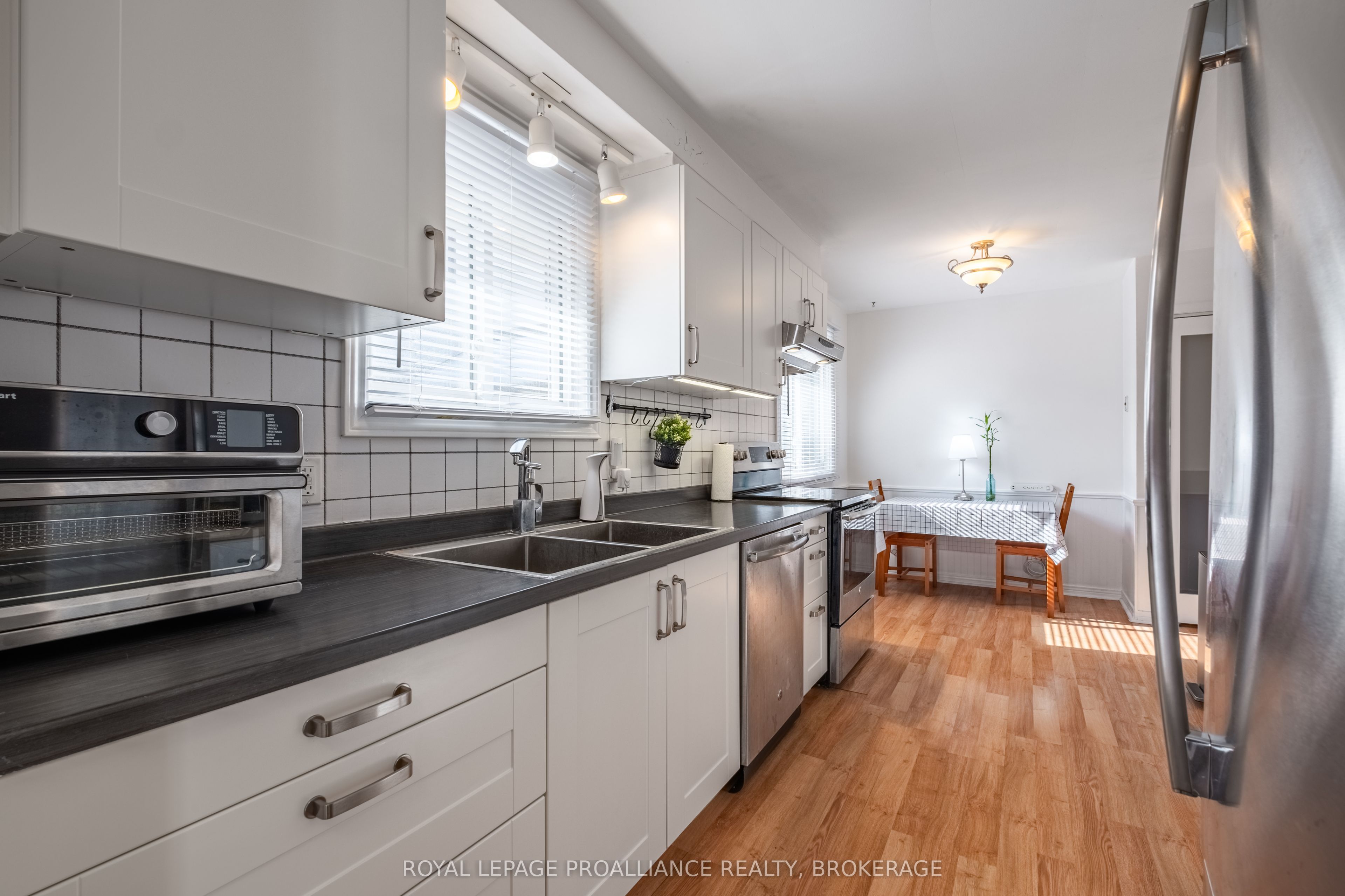 687 Harrow Place, Kingston, ON K7M 5M1