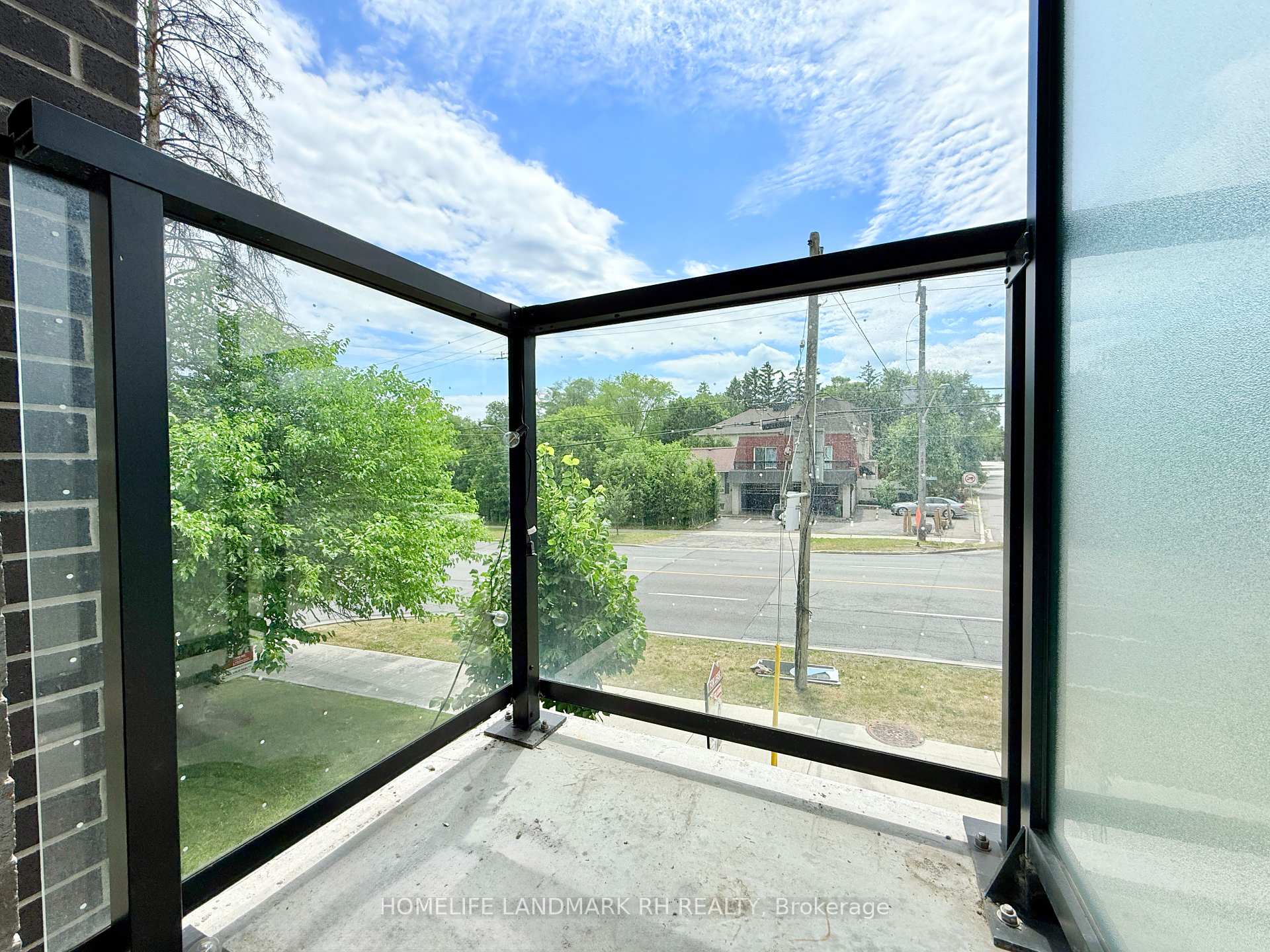 2 Bedrooms Condo at 268 Finch, Toronto For sale
