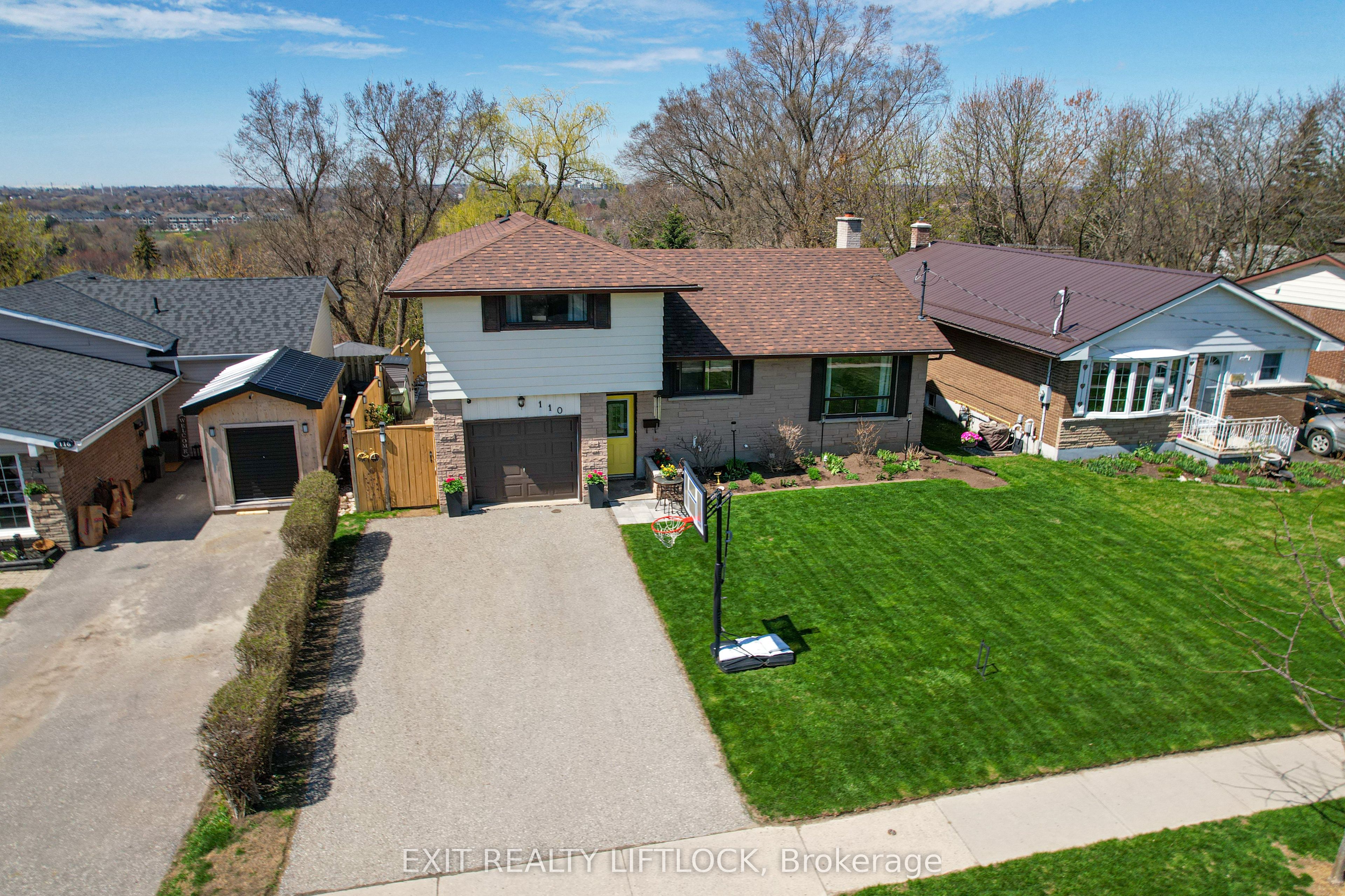 110 Labrador Drive