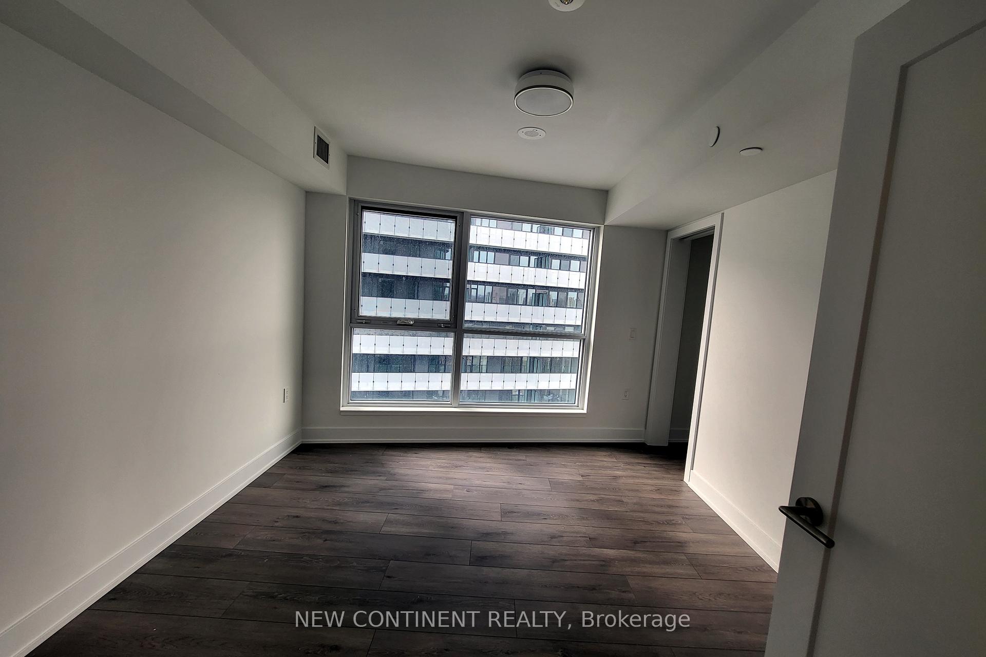 2 Bedrooms Condo at 585 Bloor, Toronto For sale
