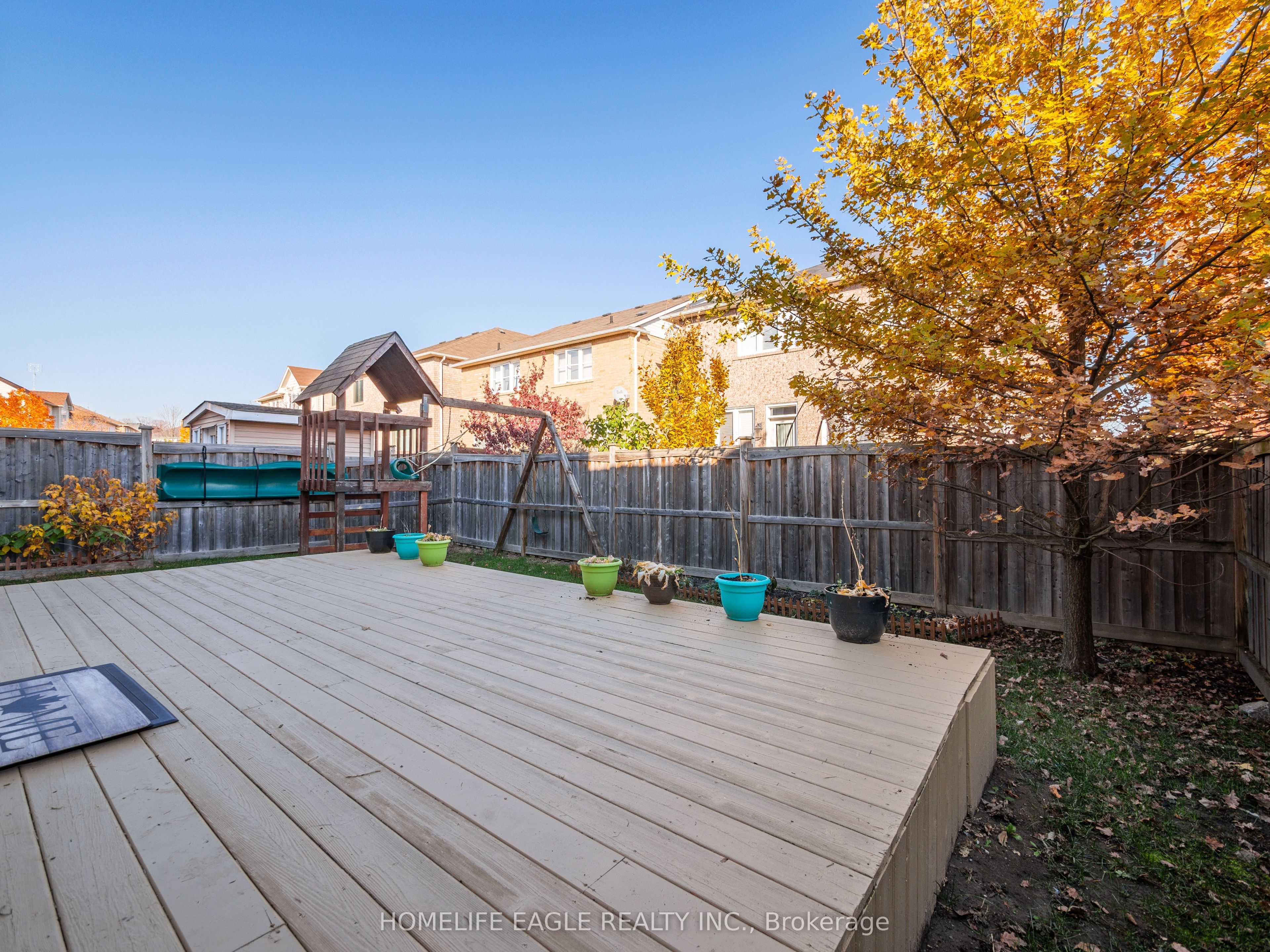 74 Bulmer Crescent