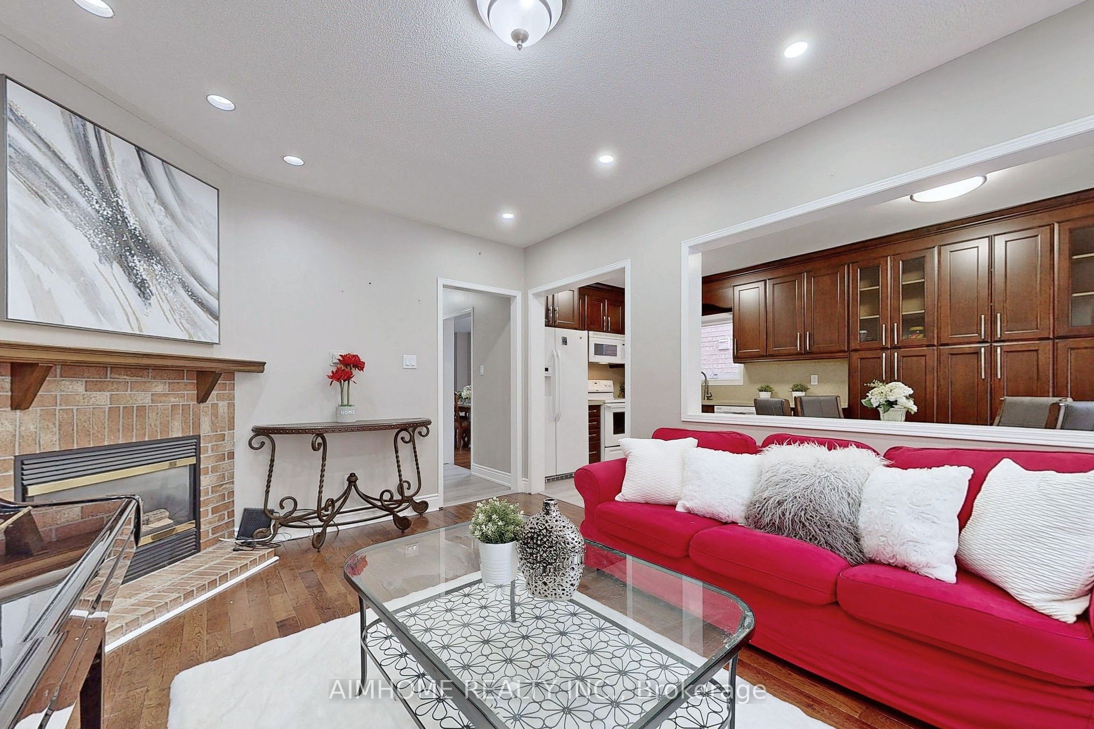399 Flanagan Court, Newmarket, ON L3X 2G1