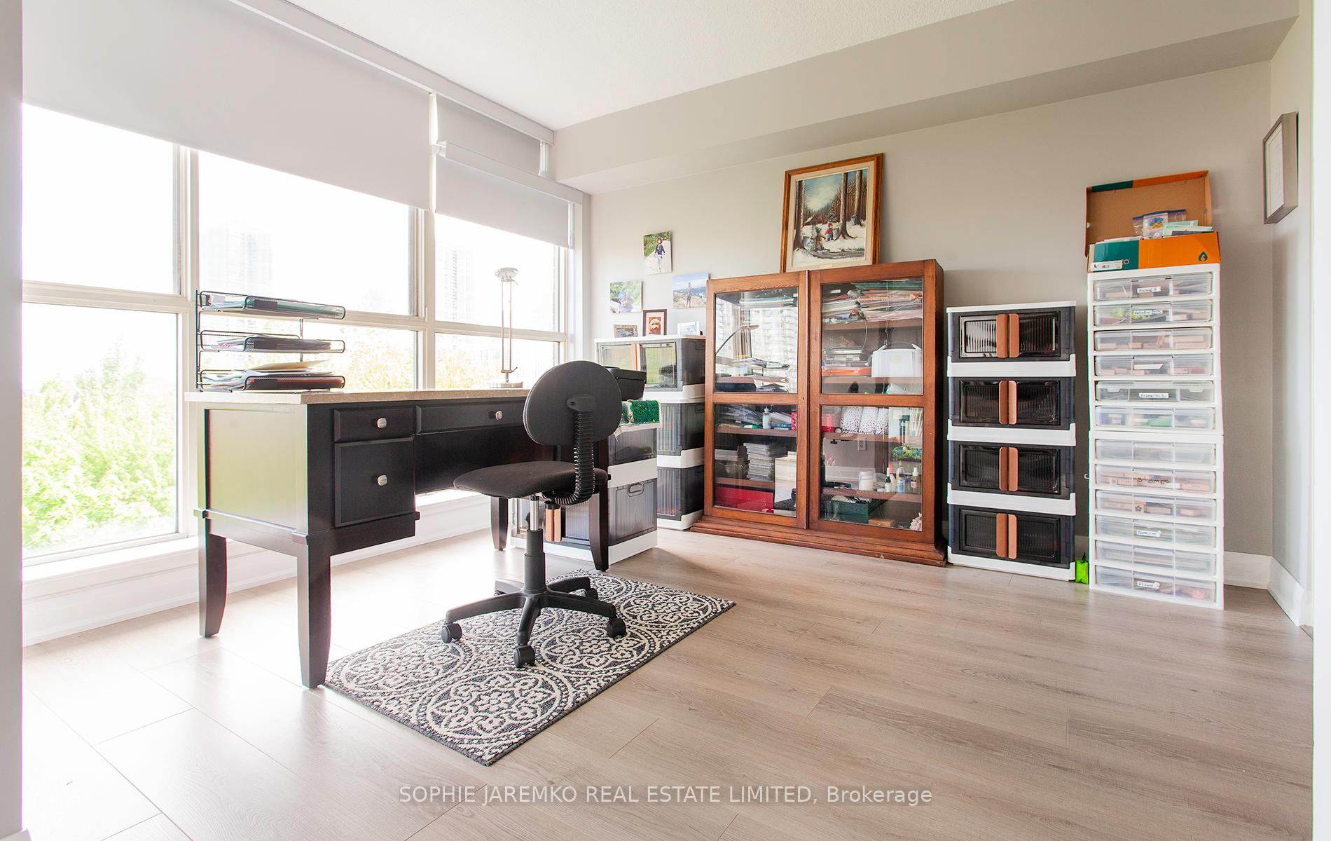 3 Bedrooms Condo at 22 Southport, Toronto For sale