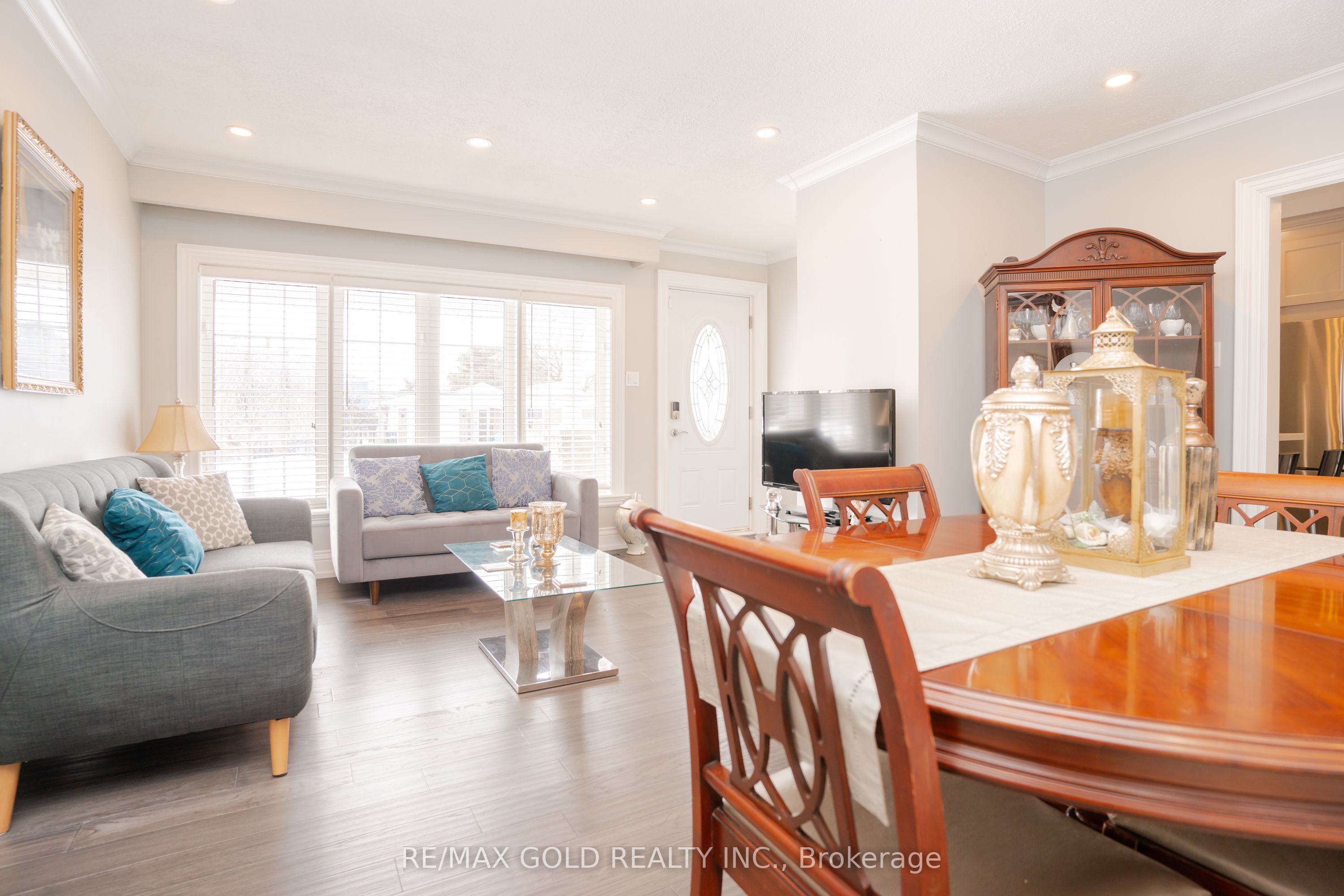 15 Castlemore Drive