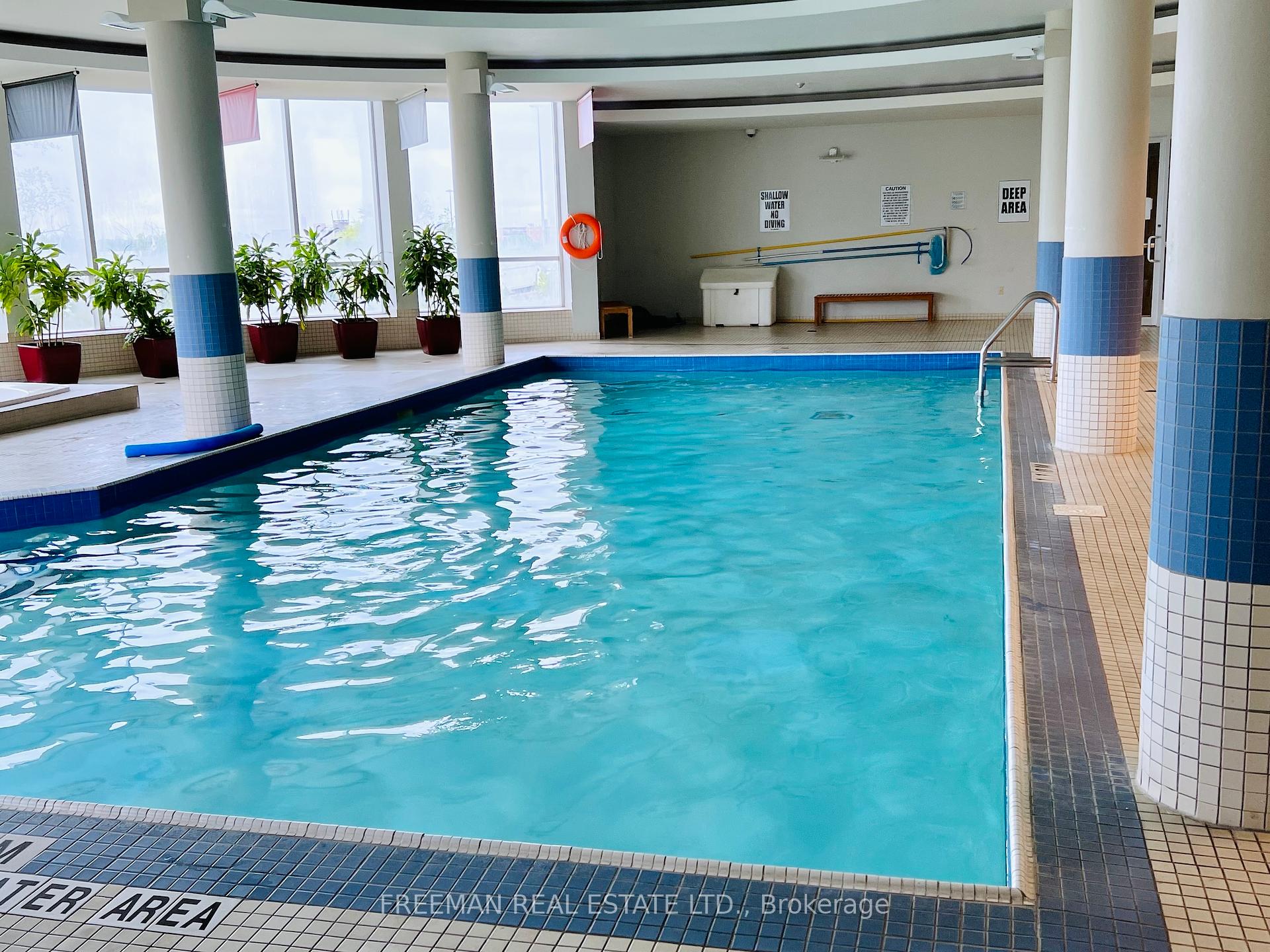 1 Bedroom Condo at 3 Rean Dr, Toronto For sale