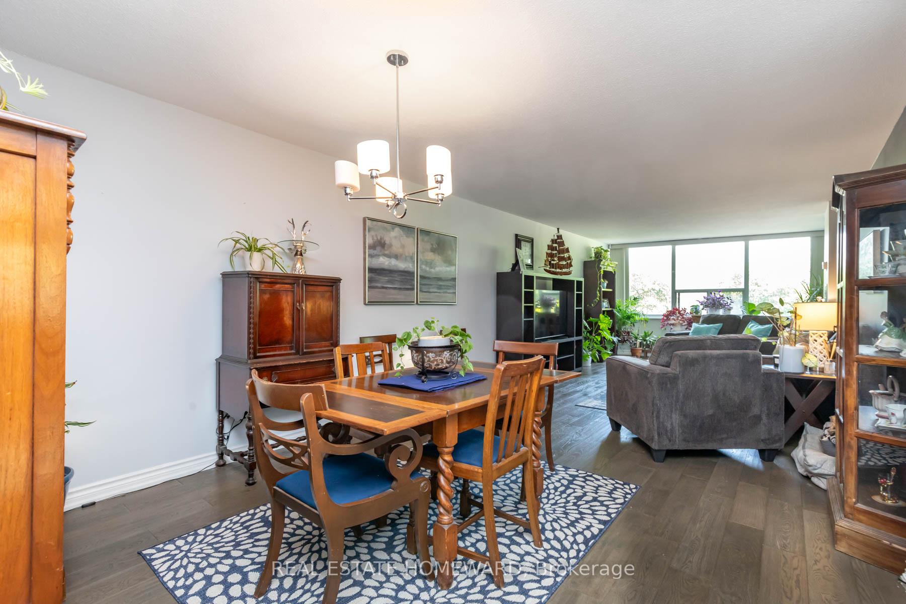3 Bedrooms Condo at 45 Huntingdale, Toronto For sale
