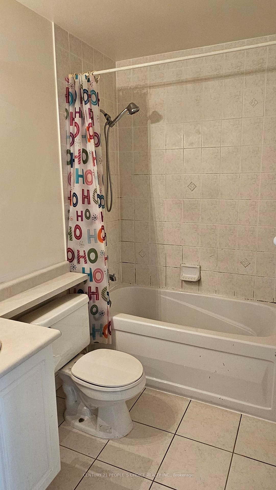 2 Bedrooms Condo at 23 Hollywood, Toronto For sale