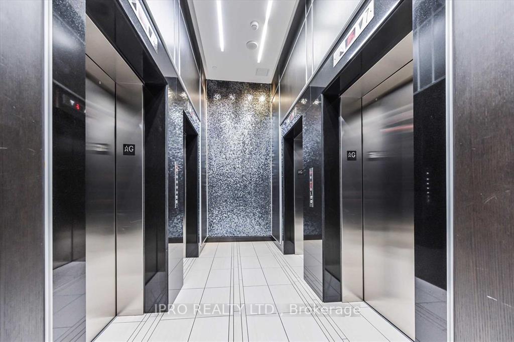 3 Bedrooms Condo at 9 Bogert, Toronto For sale