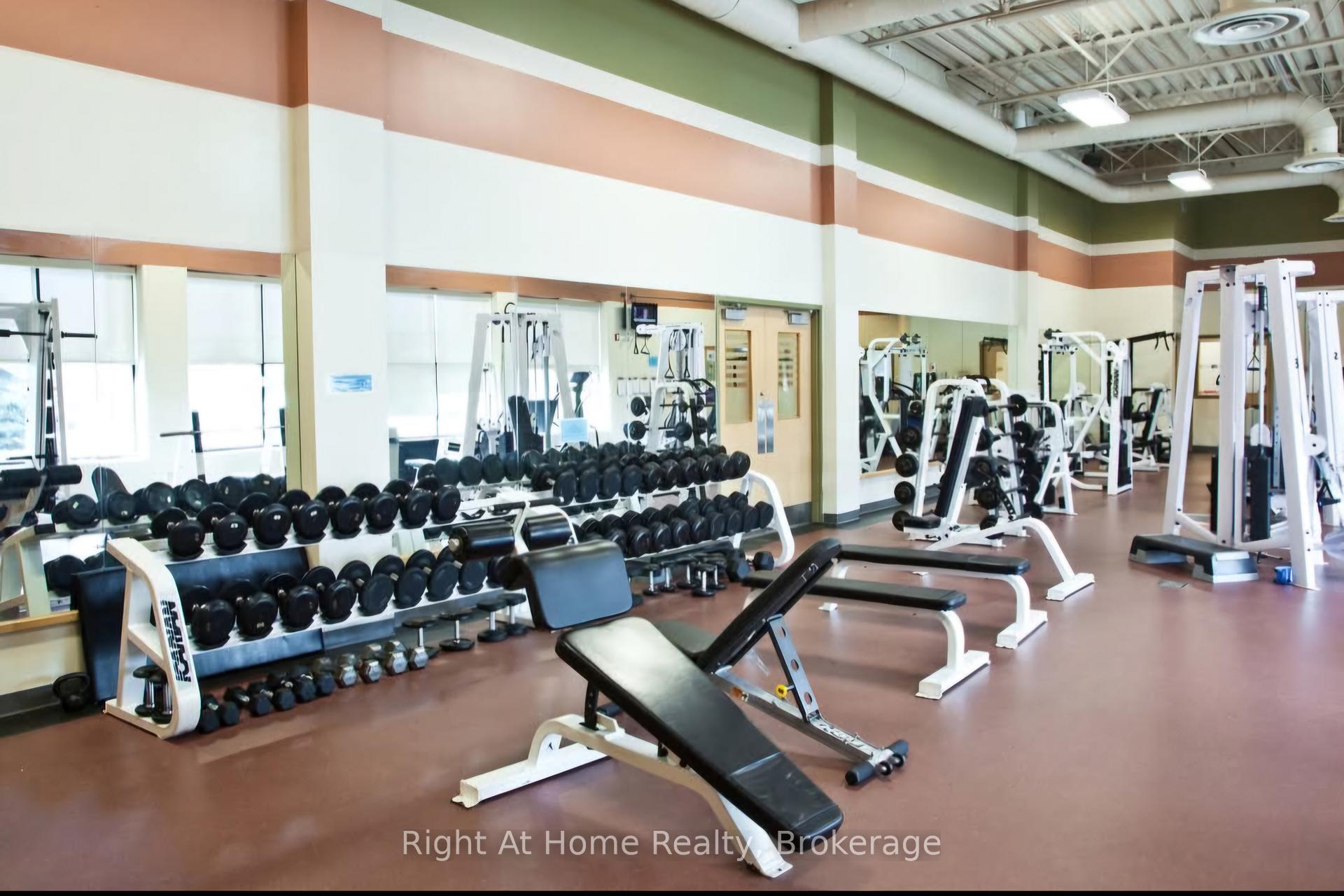 2 Bedrooms Condo at 1450 Glen Abbey, Oakville For sale