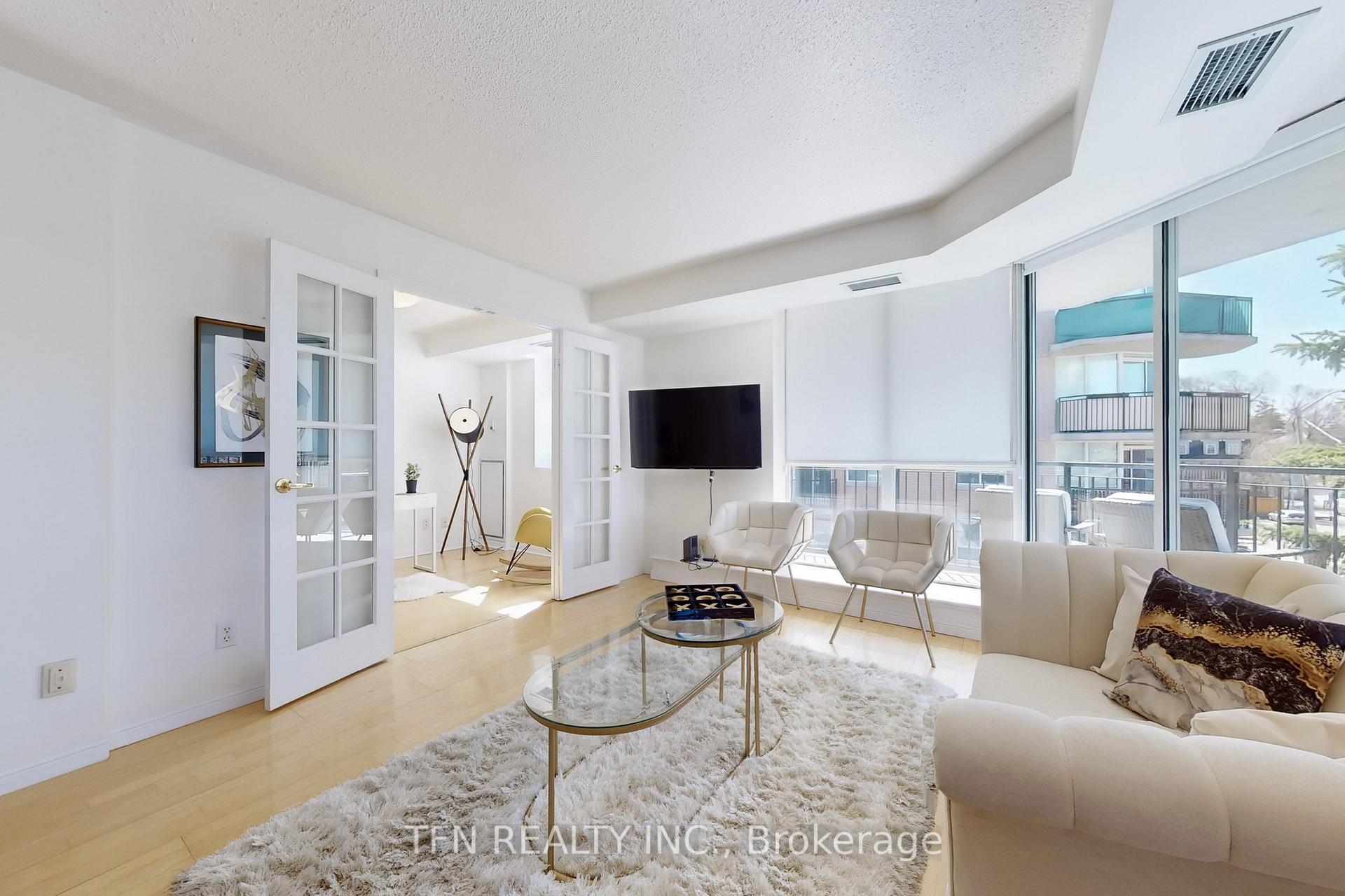 3 Bedrooms Condo at 3130 Yonge,  Toronto For sale