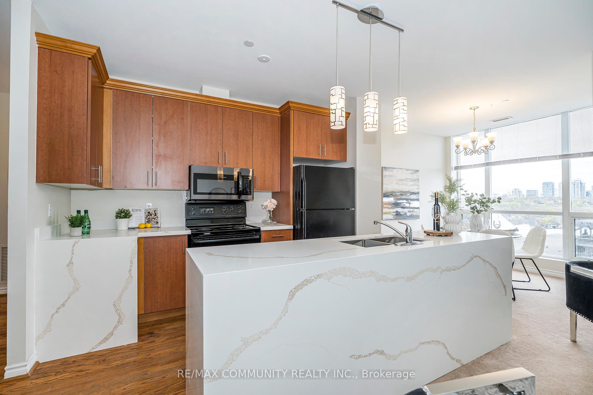 1 Bedroom Condo at 980 Yonge,  Toronto For sale