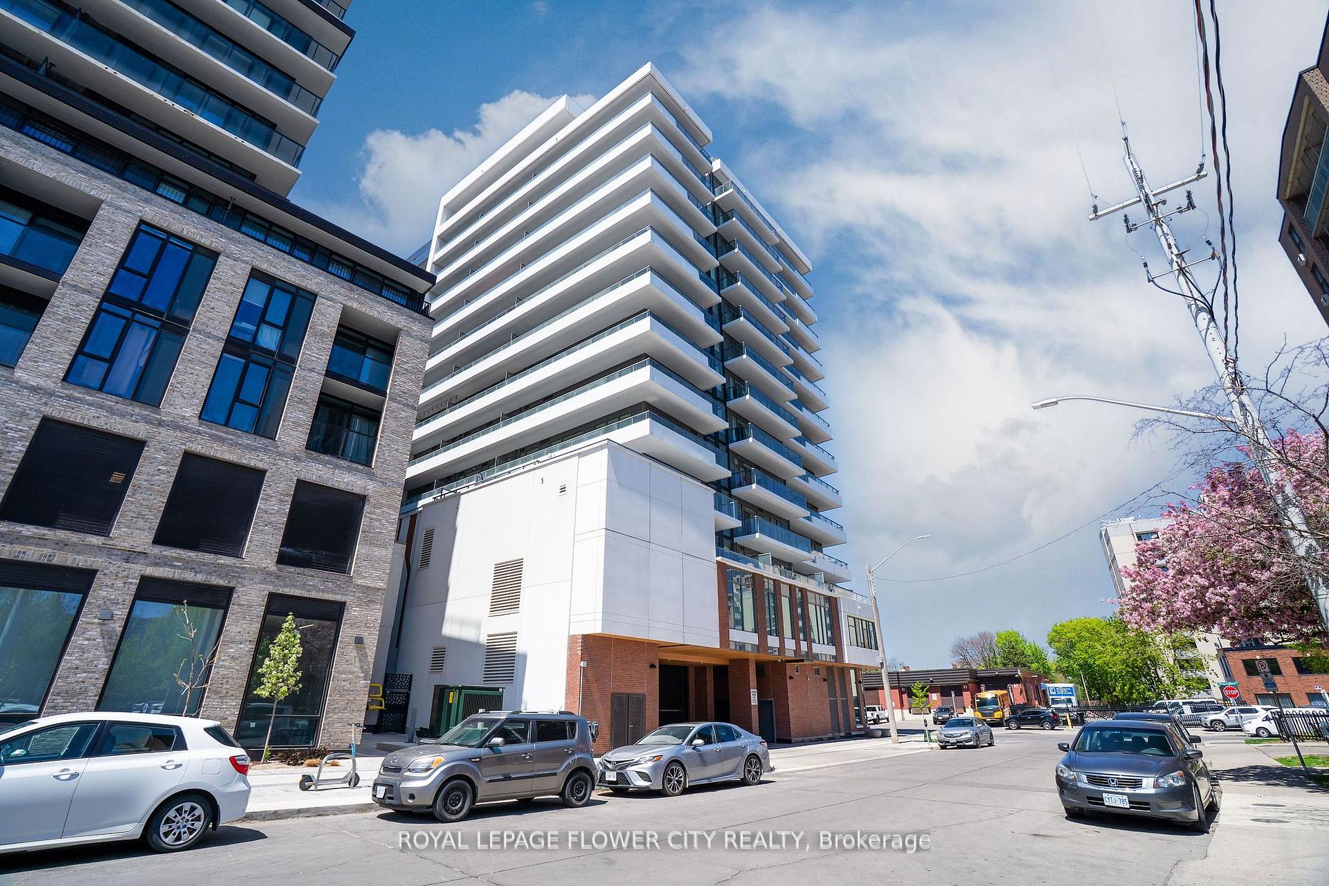2 Bedrooms Condo at 212 King William, Hamilton For sale