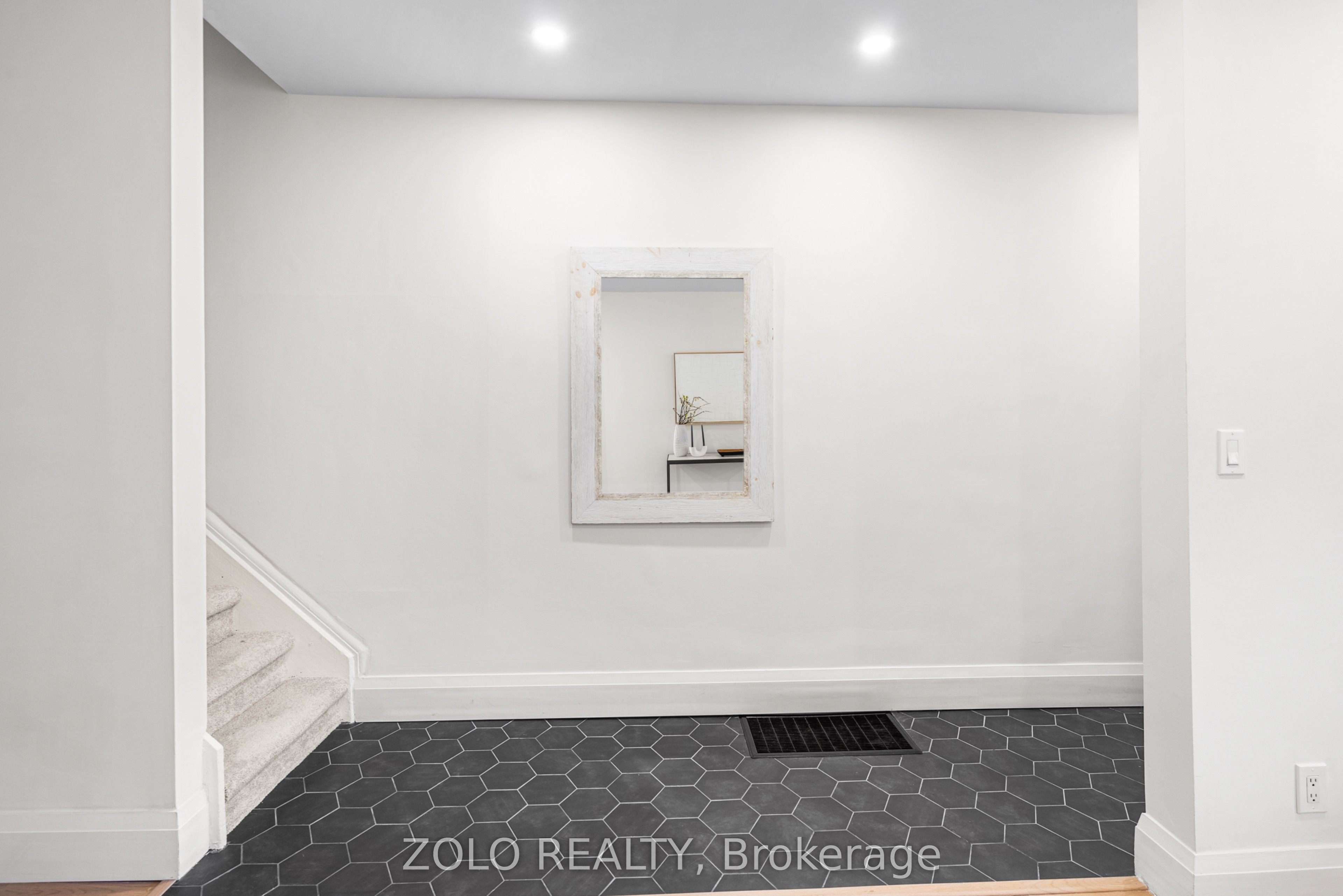 82 Bellwoods Avenue