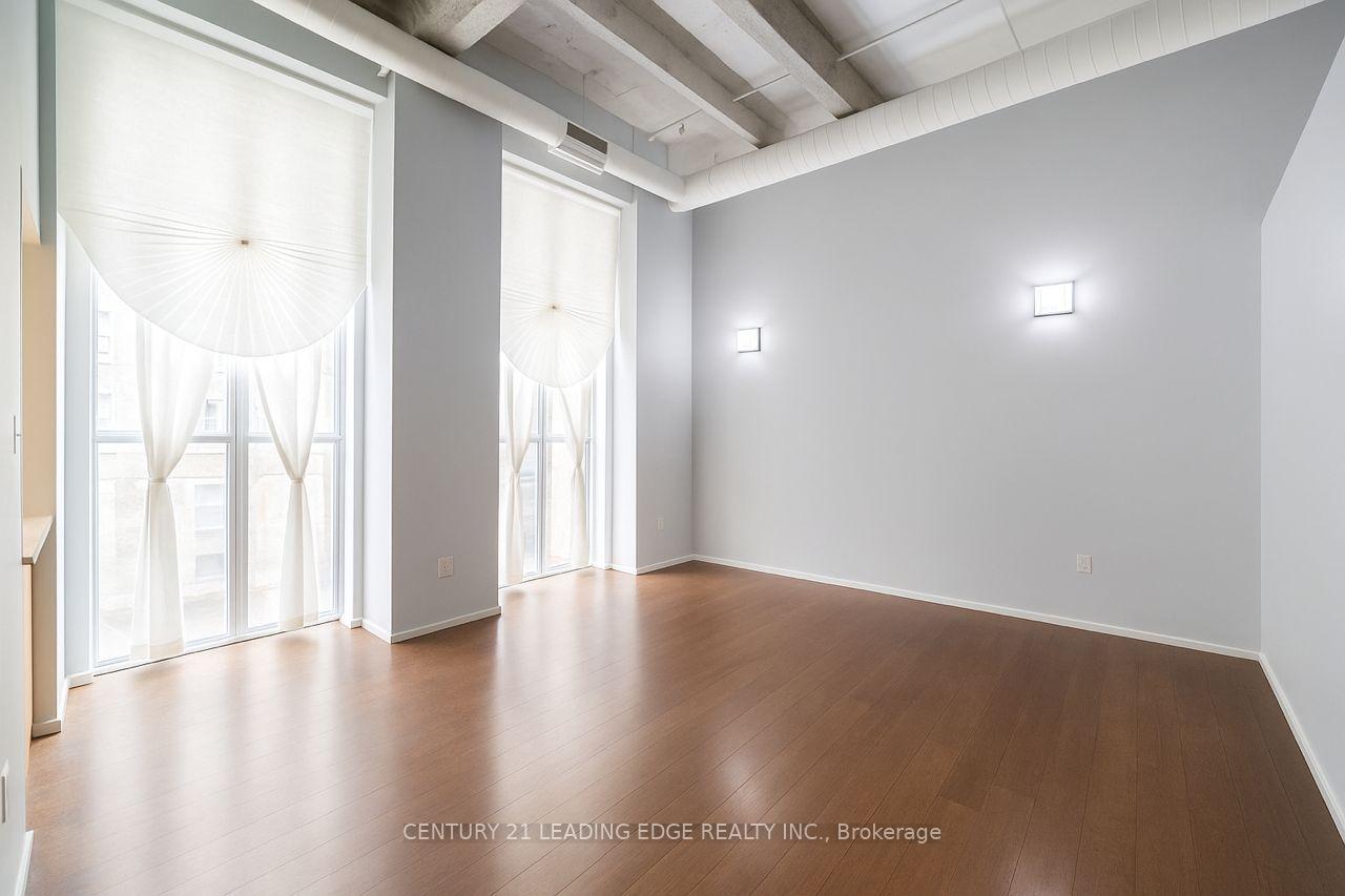 1 Bedroom Condo at 11 Rebecca, Hamilton For sale
