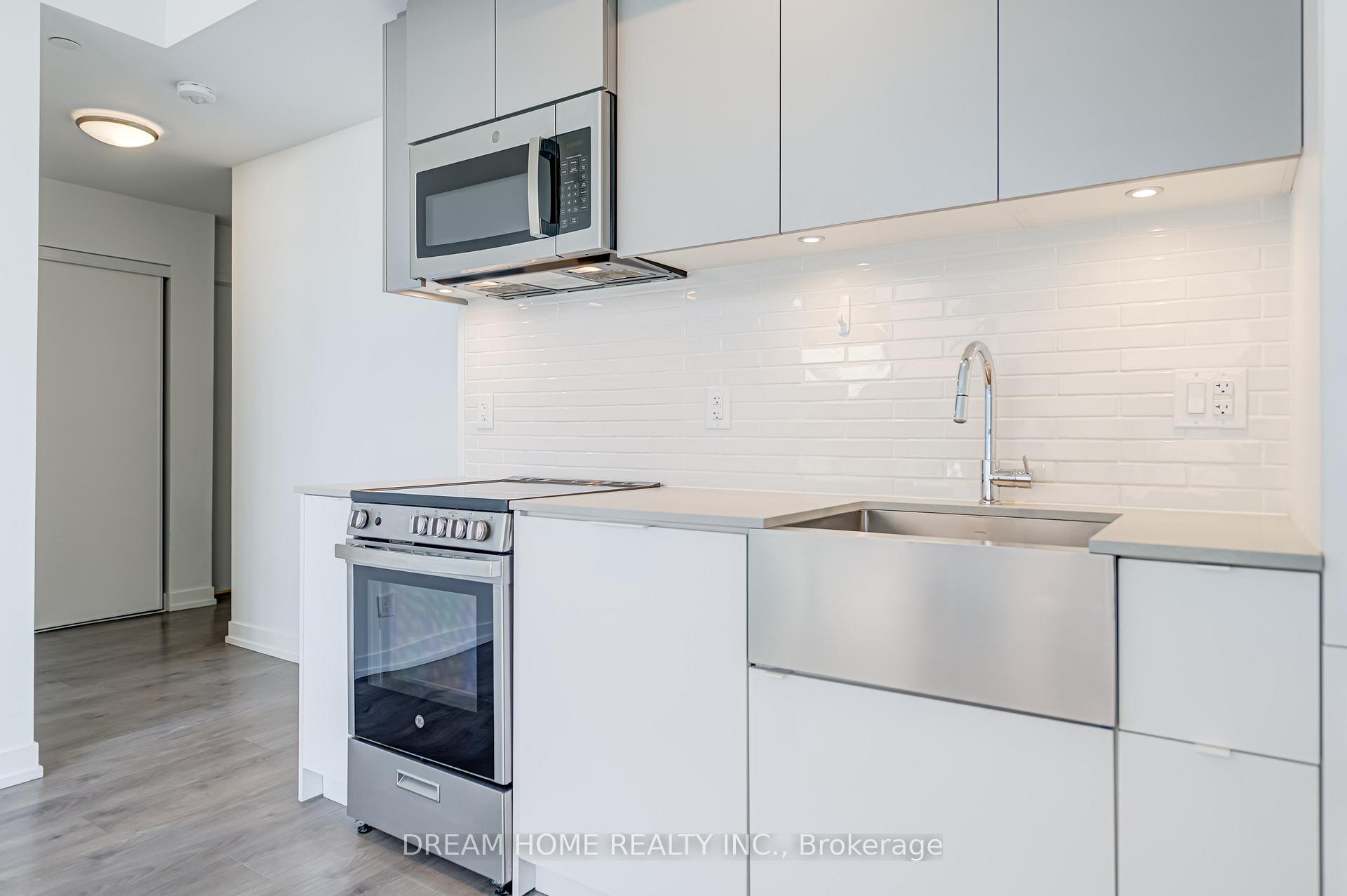 1 Bedroom Condo at 270 Dufferin,  Toronto For sale
