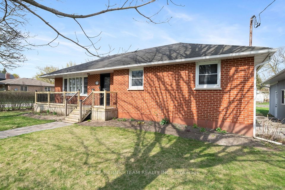 29 Queen Street, Whitby, ON L1M 1C5
