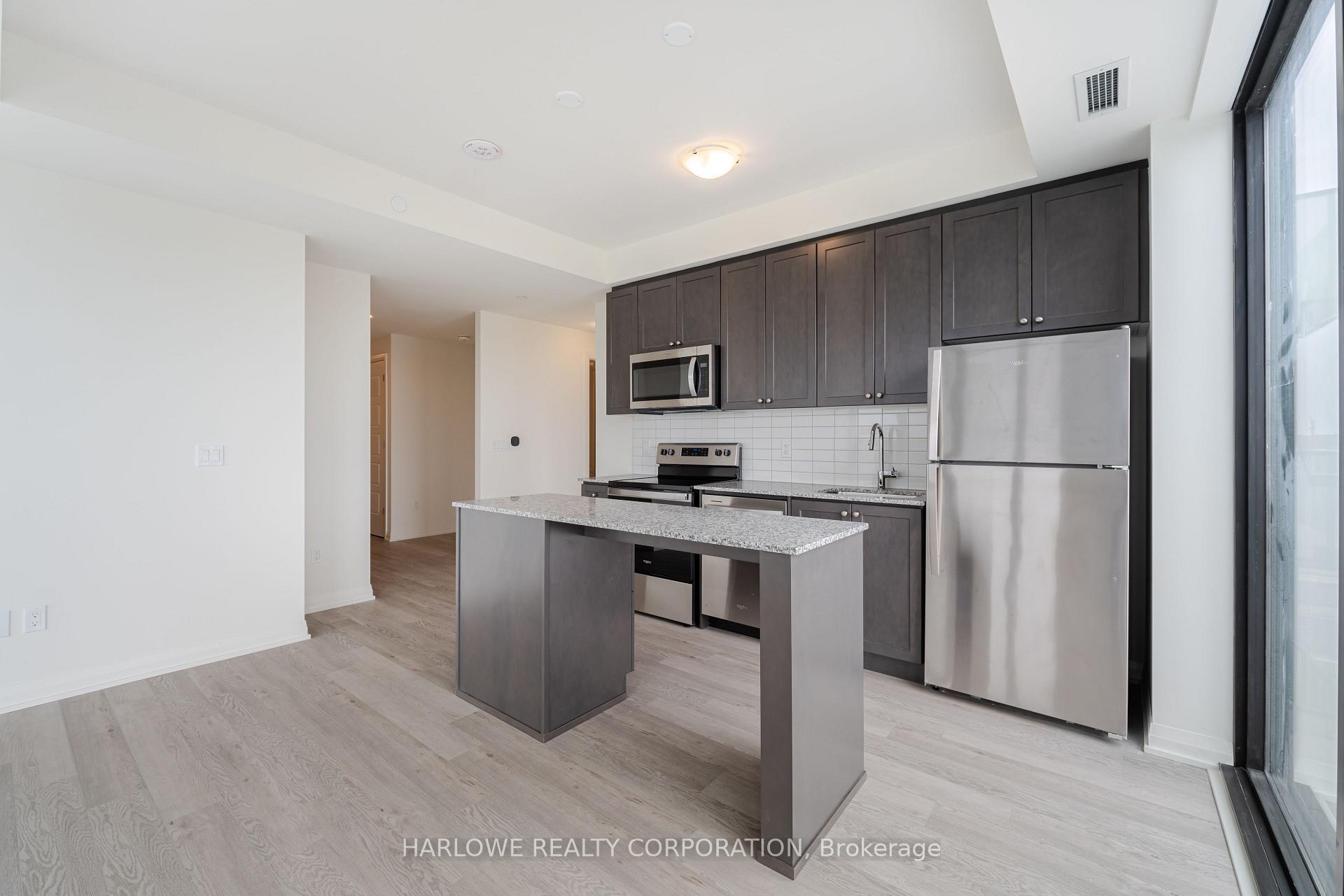 3 Bedrooms Condo at 3006 William Cutmore, Oakville For sale