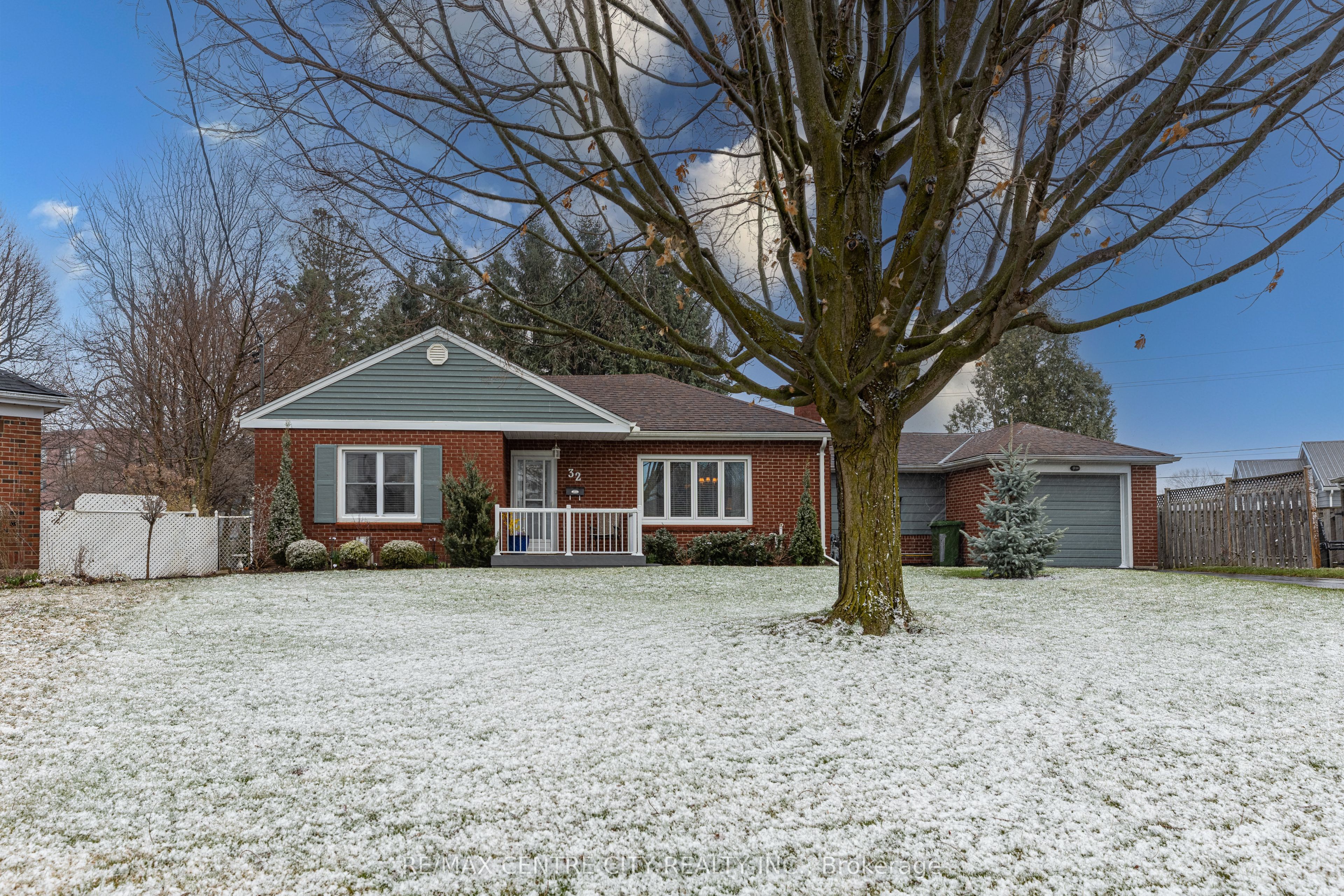 32 Dieppe Drive, St. Thomas, ON N5R 4G7