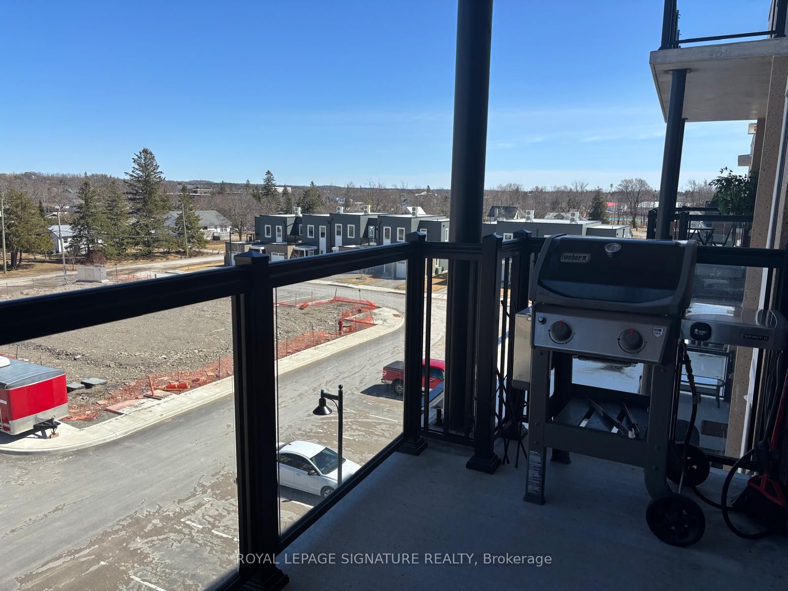 19A West Street N, #405