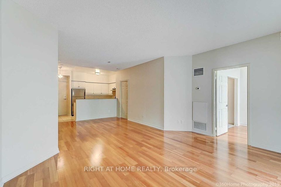 455 Rosewell