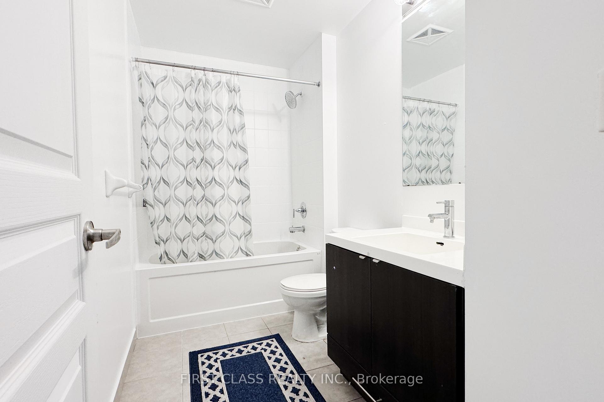 1 Bedroom Condo at 352 Front, Toronto For sale