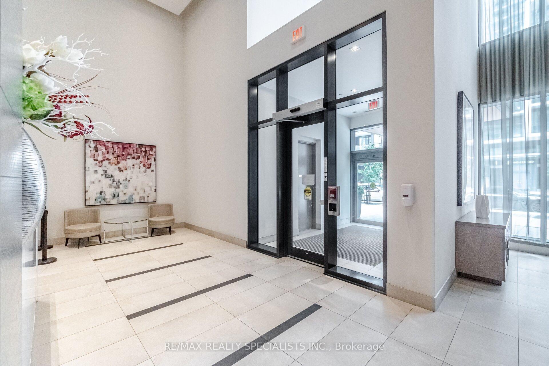 2 Bedrooms Condo at 510 Curran,  Mississauga For sale