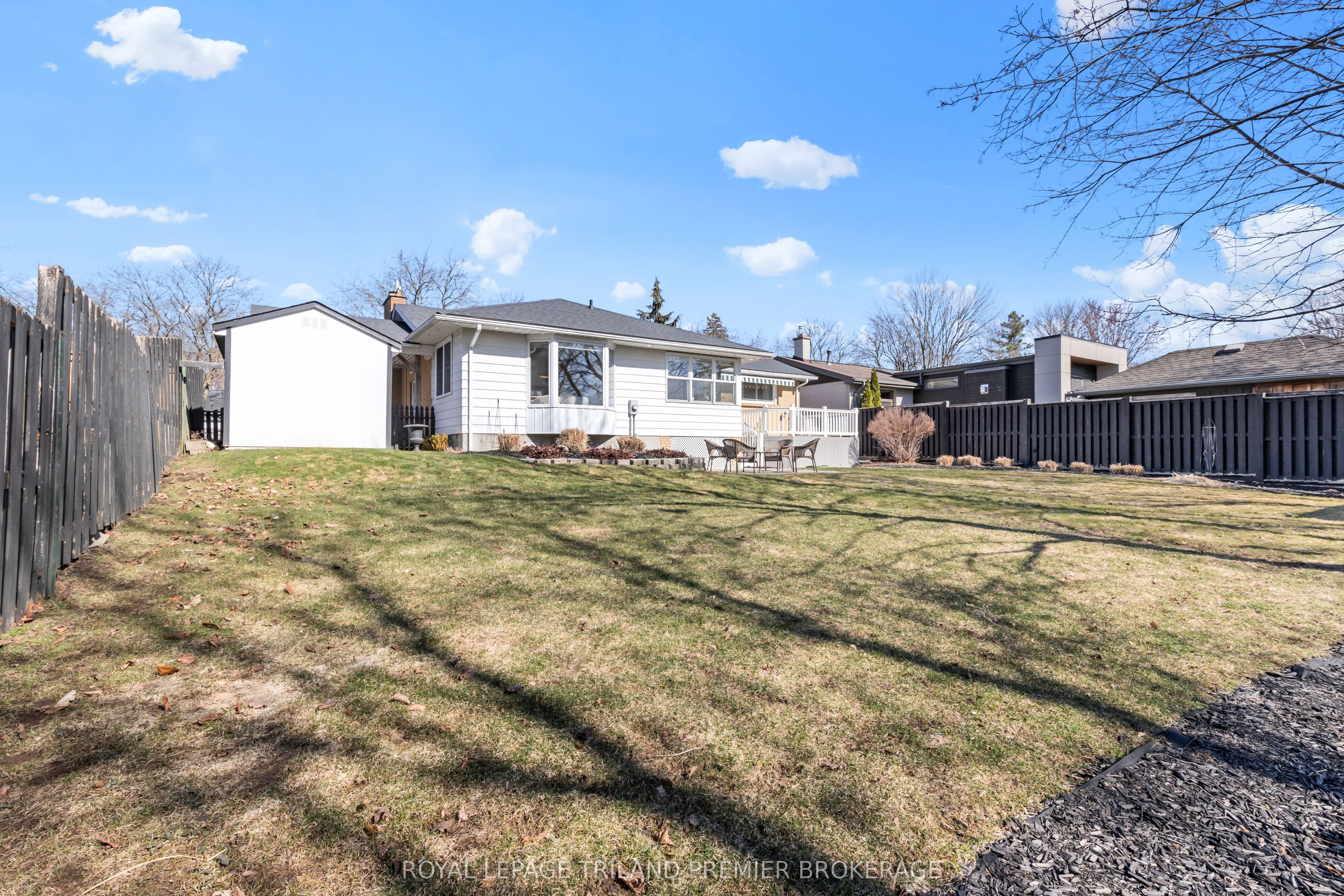 928 DALKEITH Avenue