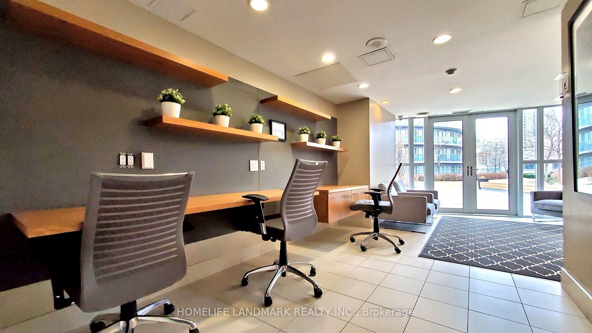 1 Bedroom Condo at 60 Absolute,  Mississauga For sale