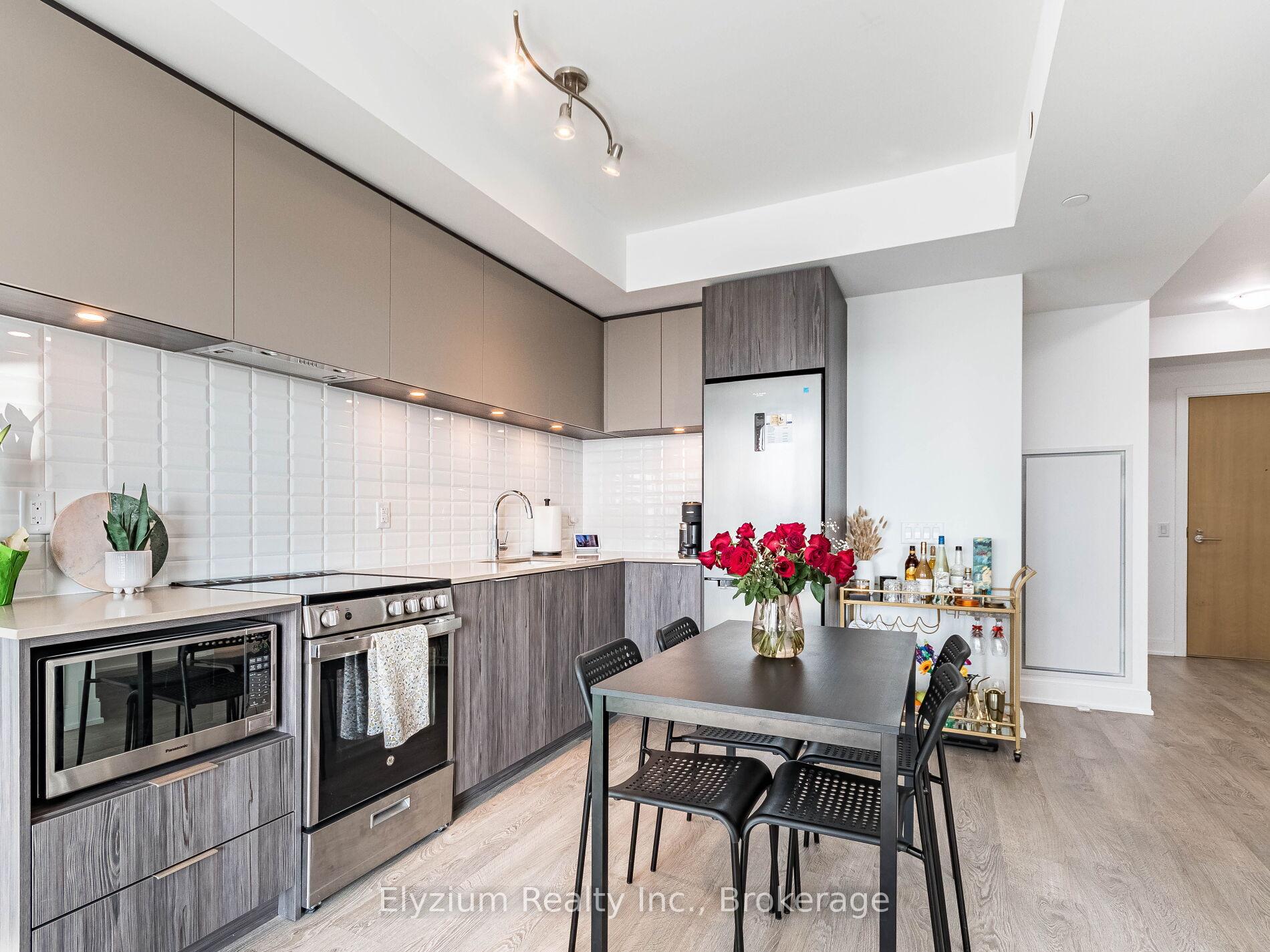 1 Bedroom Condo at 65 Annie Craig,  Toronto For sale