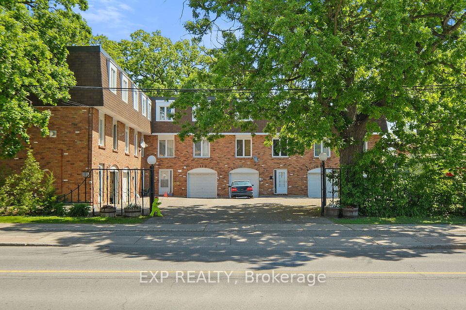 523 Churchill Avenue