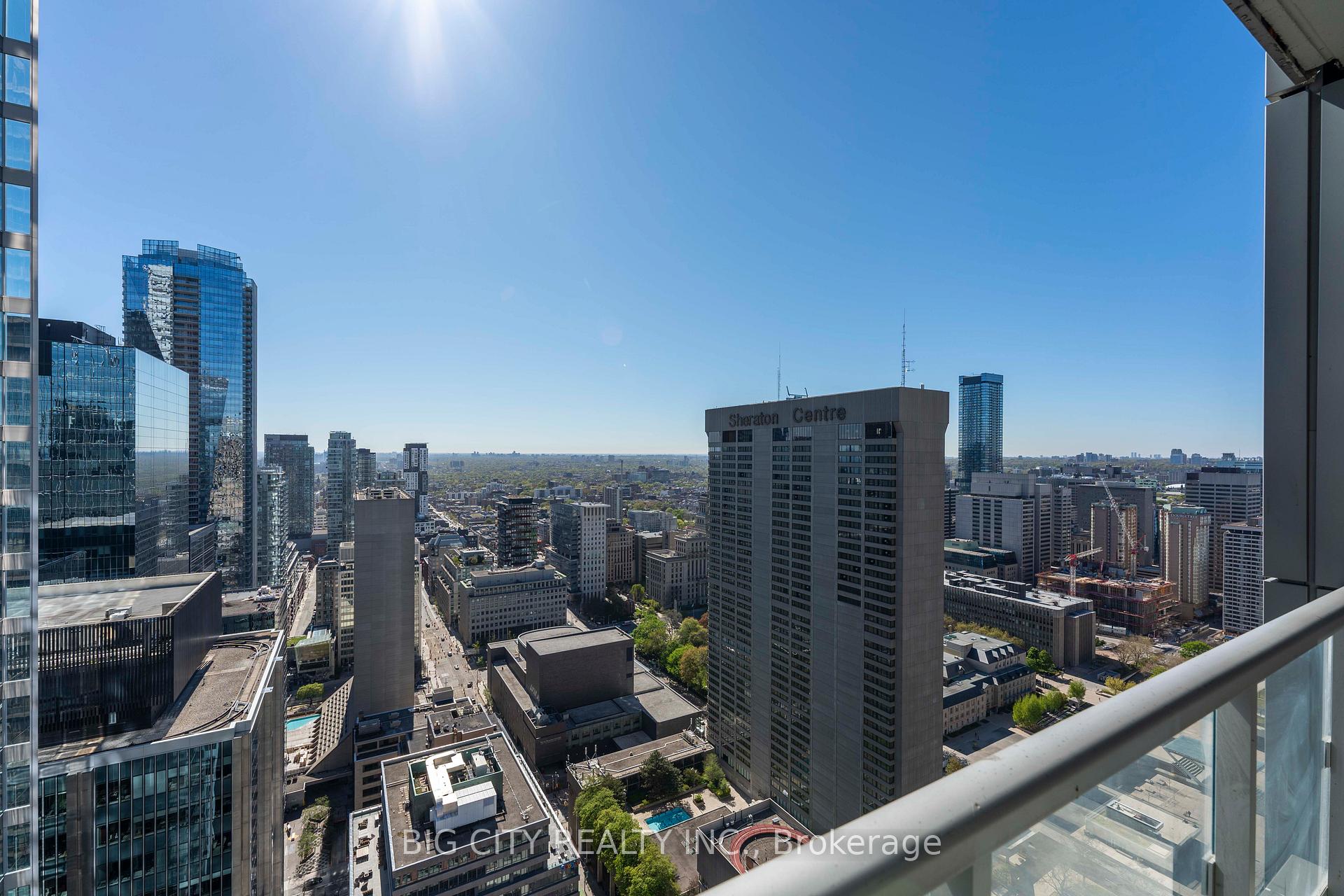 1 Bedroom Condo at 70 Temperance, Toronto For sale