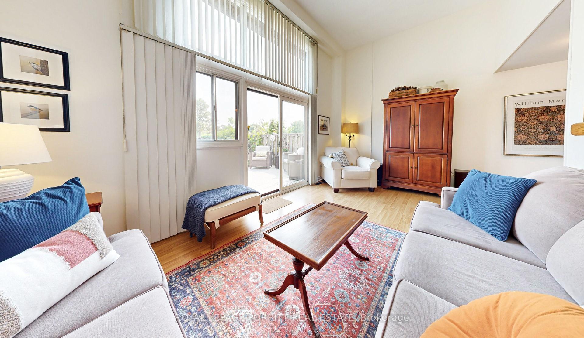 3 Bedrooms Condo at 3395 Cliff, Mississauga For sale