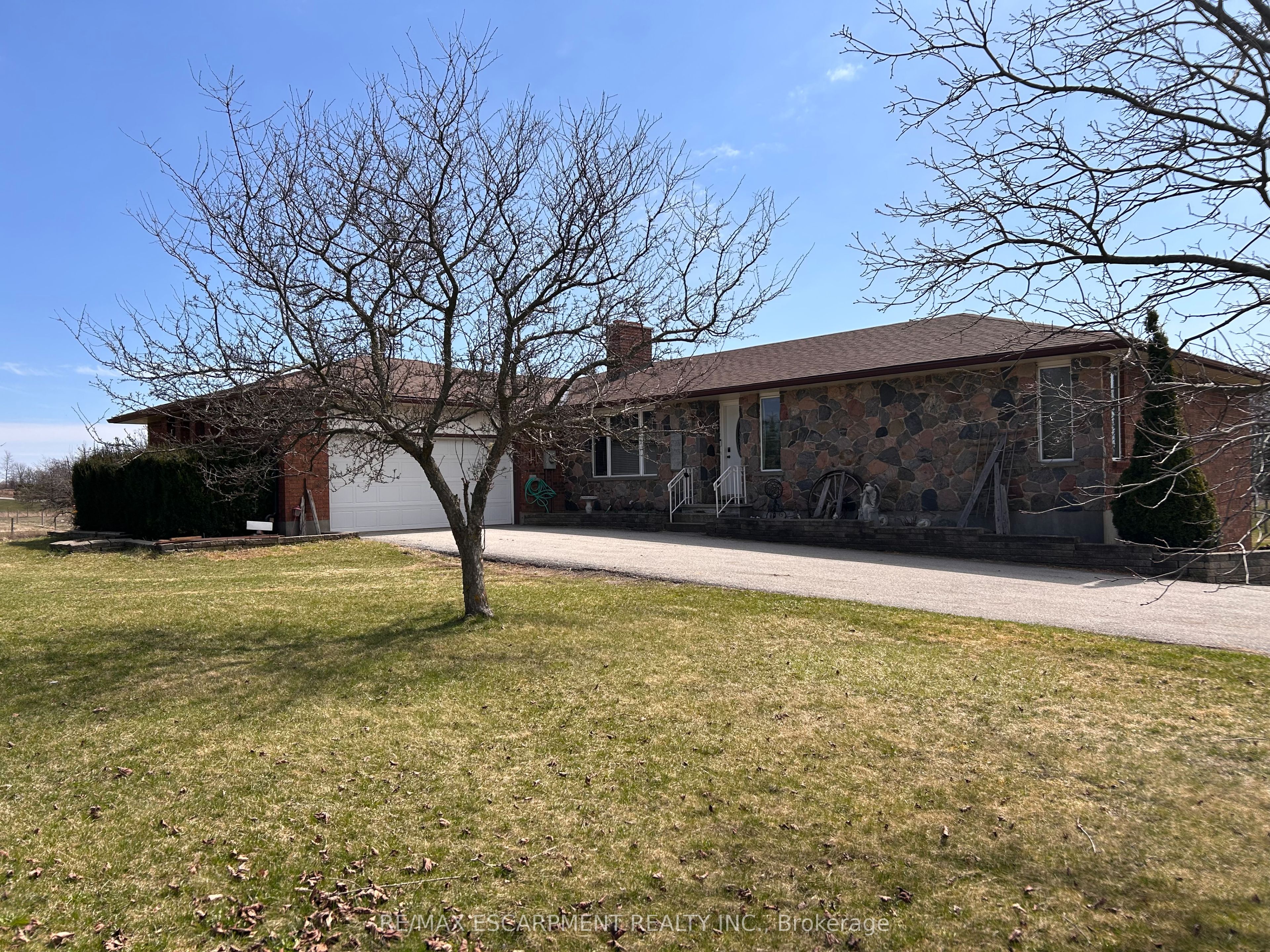 2397 Patterson Road, West Lincoln, ON L0R 1Y0