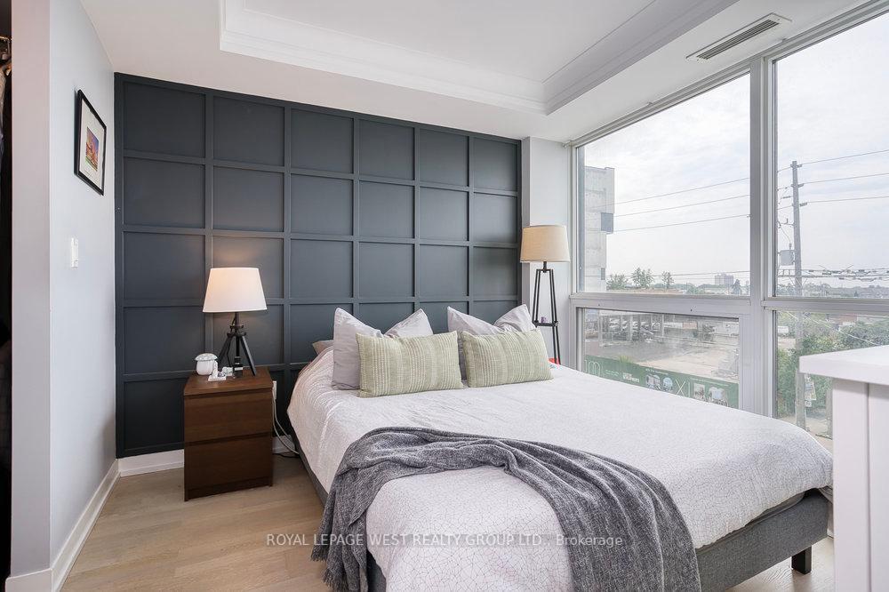 1 Bedroom Condo at 51 Lady Bank, Toronto For sale