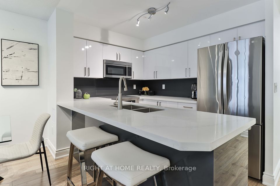 330 Adelaide