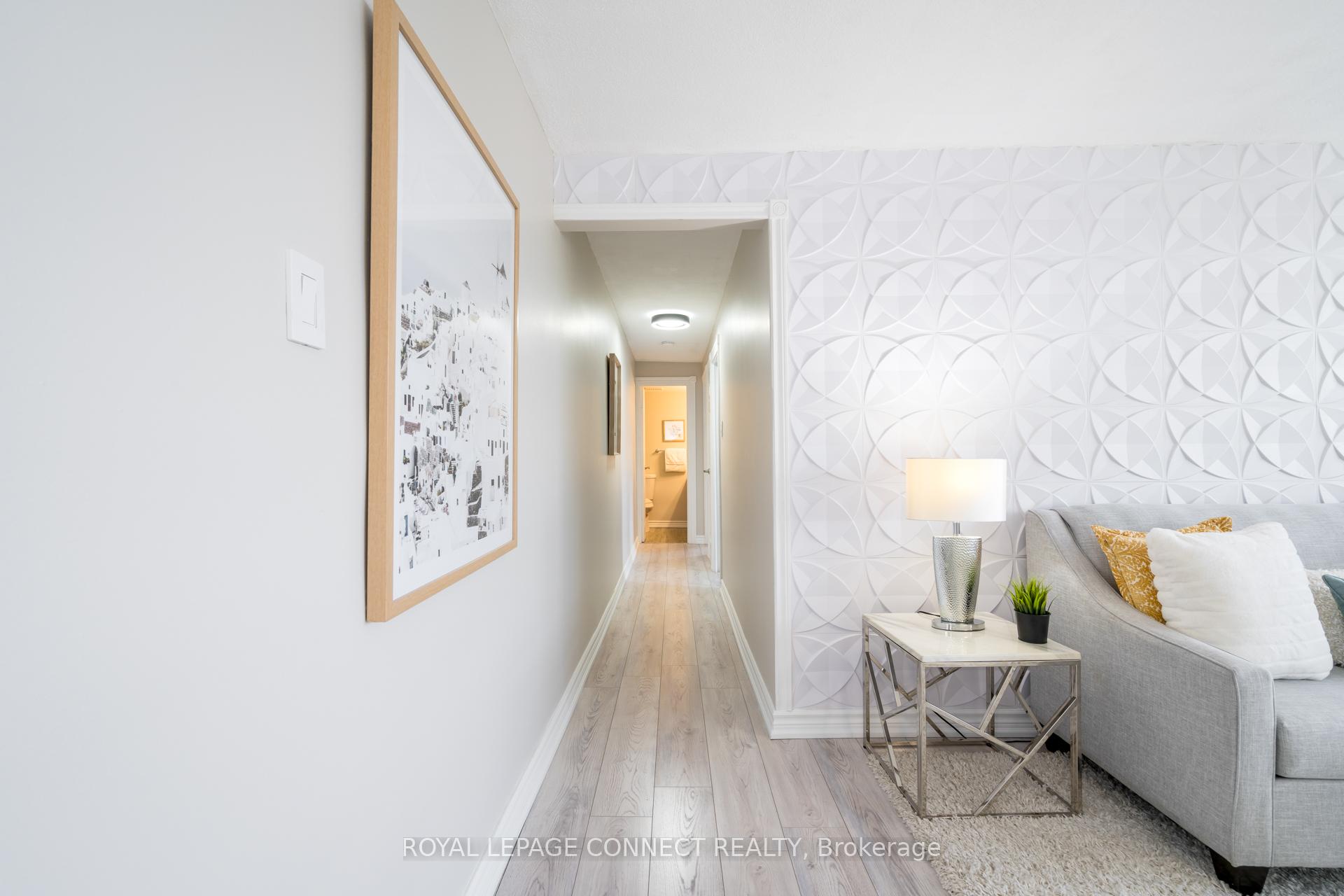 2 Bedrooms Condo at 270 Palmdale,  Toronto For sale
