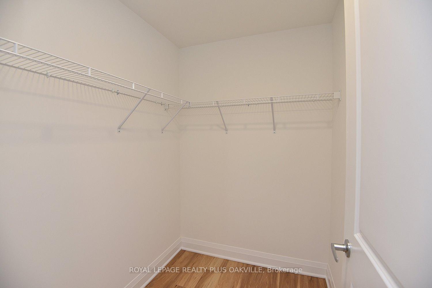 1 Bedroom Condo at 1936 Rymal, Hamilton For sale