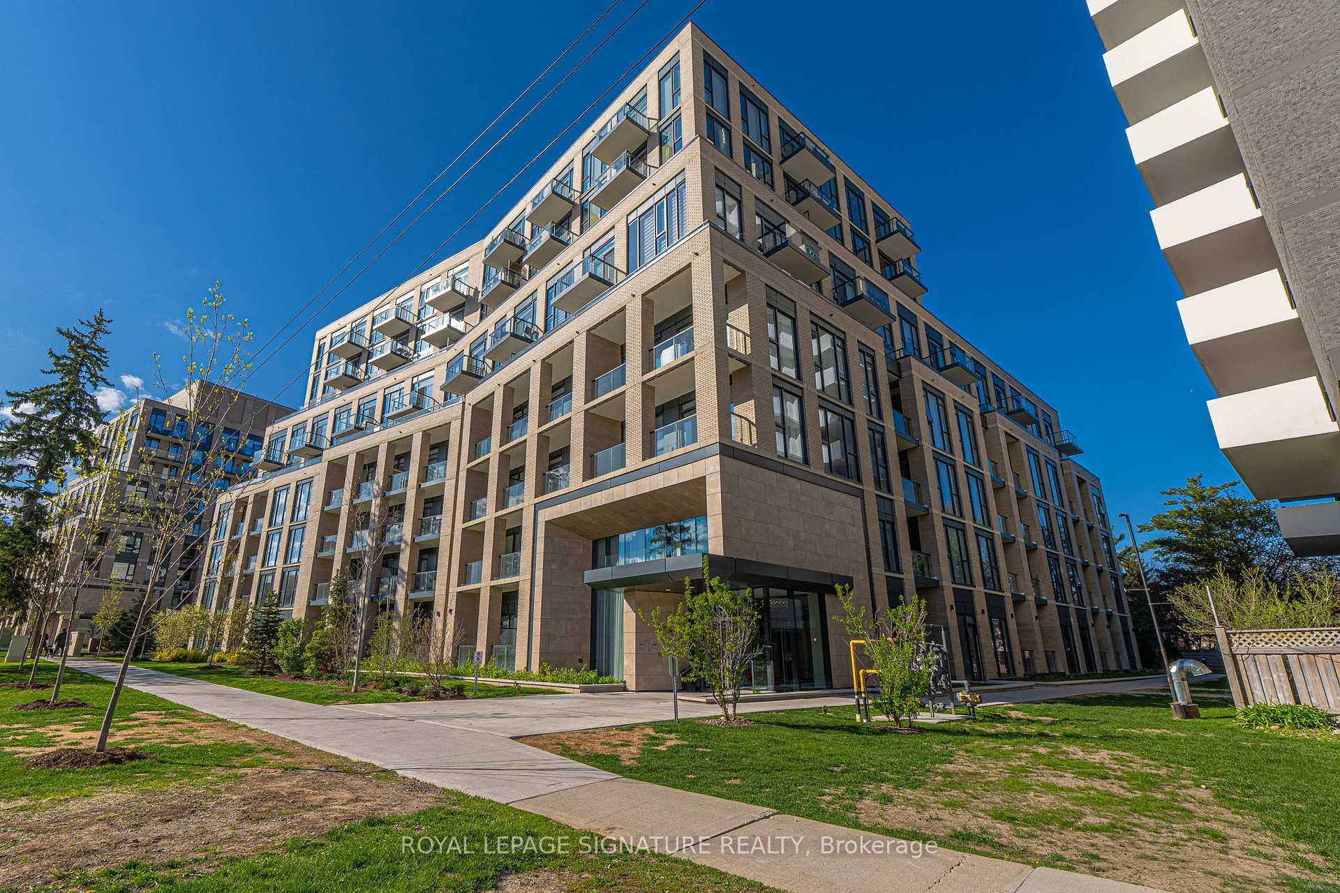 1 Bedroom Condo at 293 The Kingsway, Toronto For sale