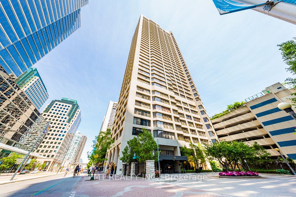 65 Harbour Square