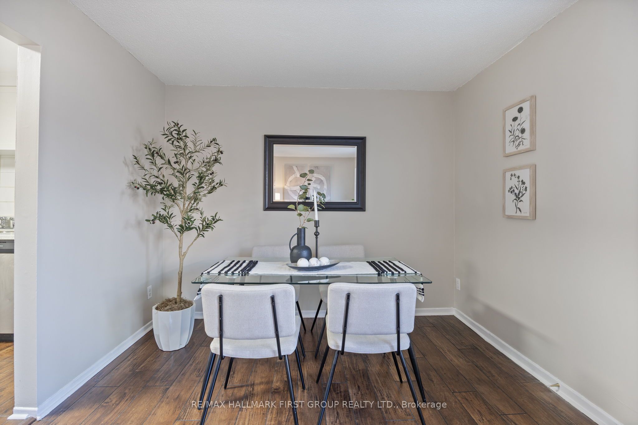 1010 Glen Street, #44
