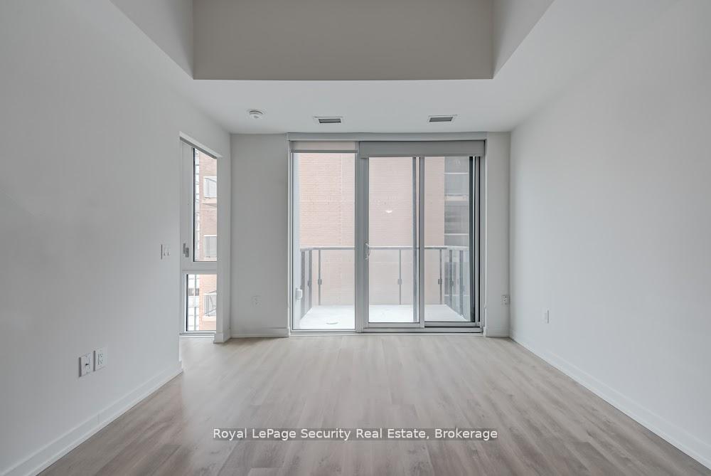 1 Bedroom Condo at 158 Front, Toronto For sale