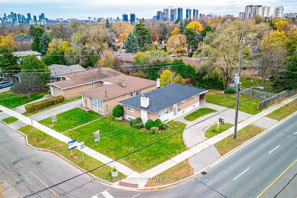 1 Blithfield Avenue, Toronto, ON M2K 1X9
