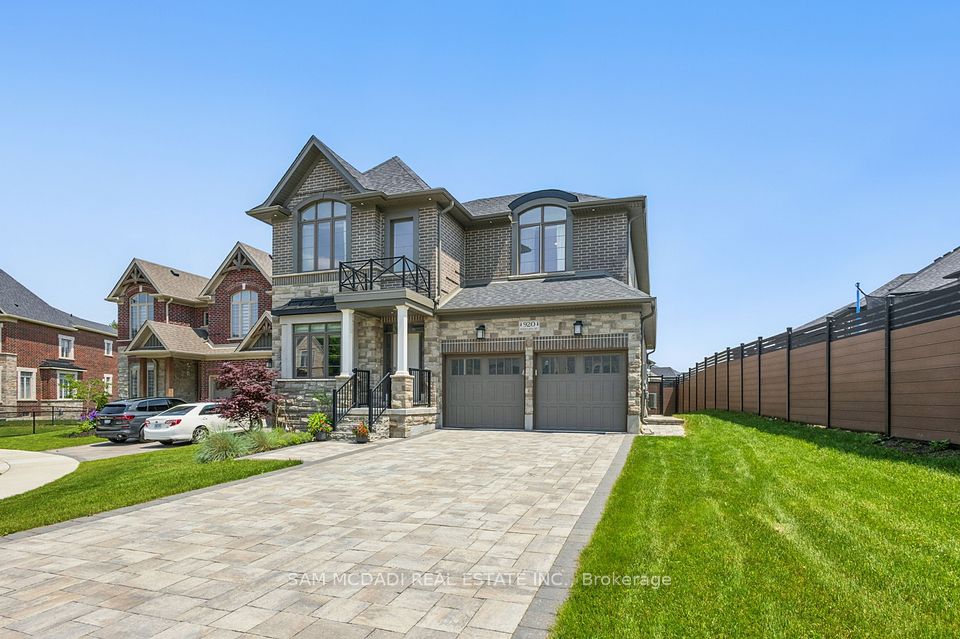 920 Pondcliffe