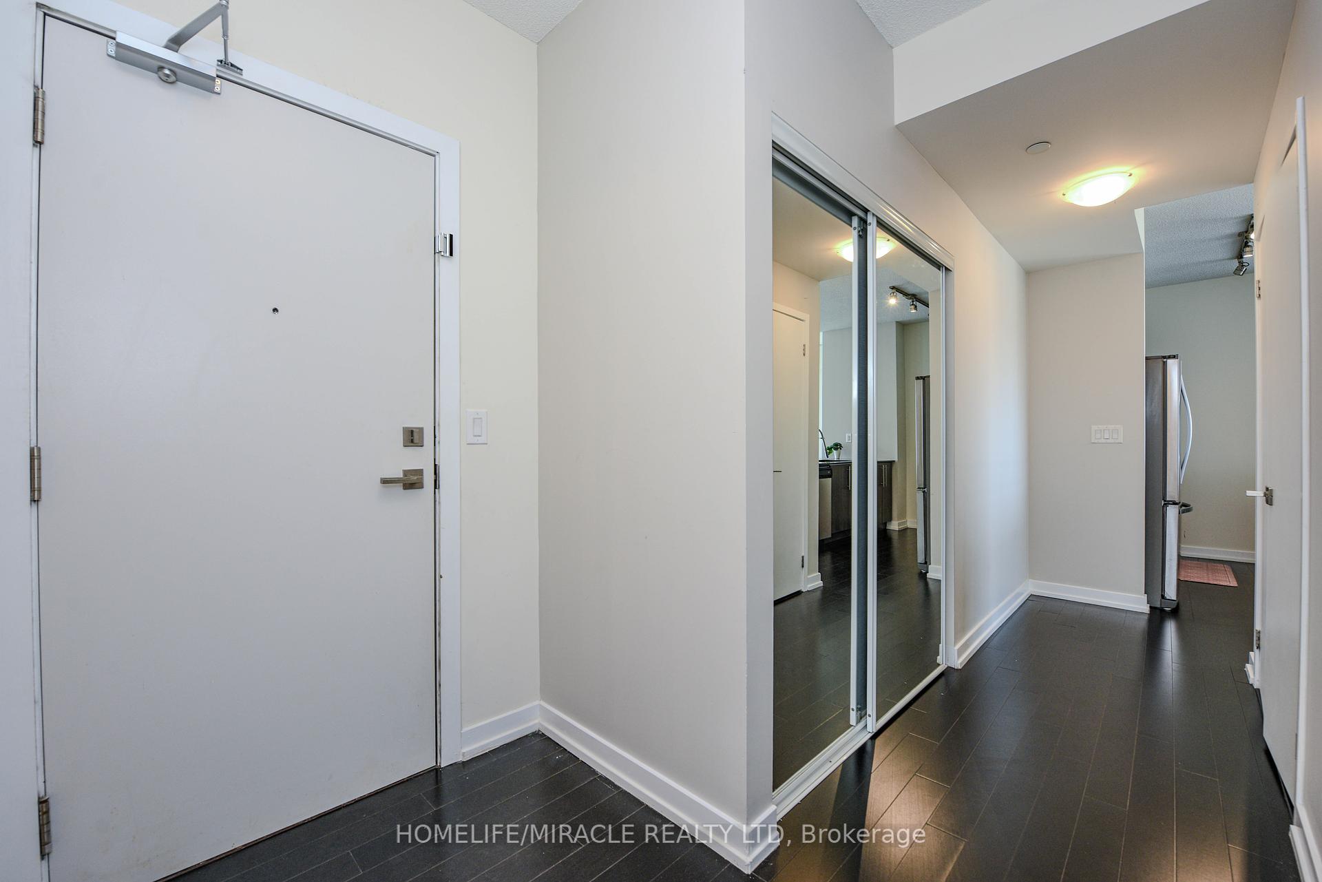 2 Bedrooms Condo at 4011 Brickstone,  Mississauga For sale