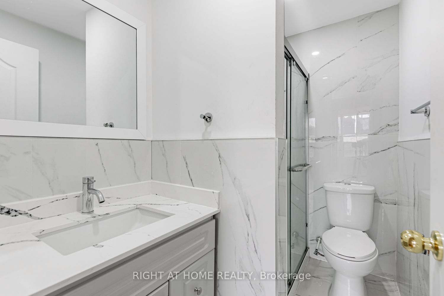 223 Jameson Avenue, #202