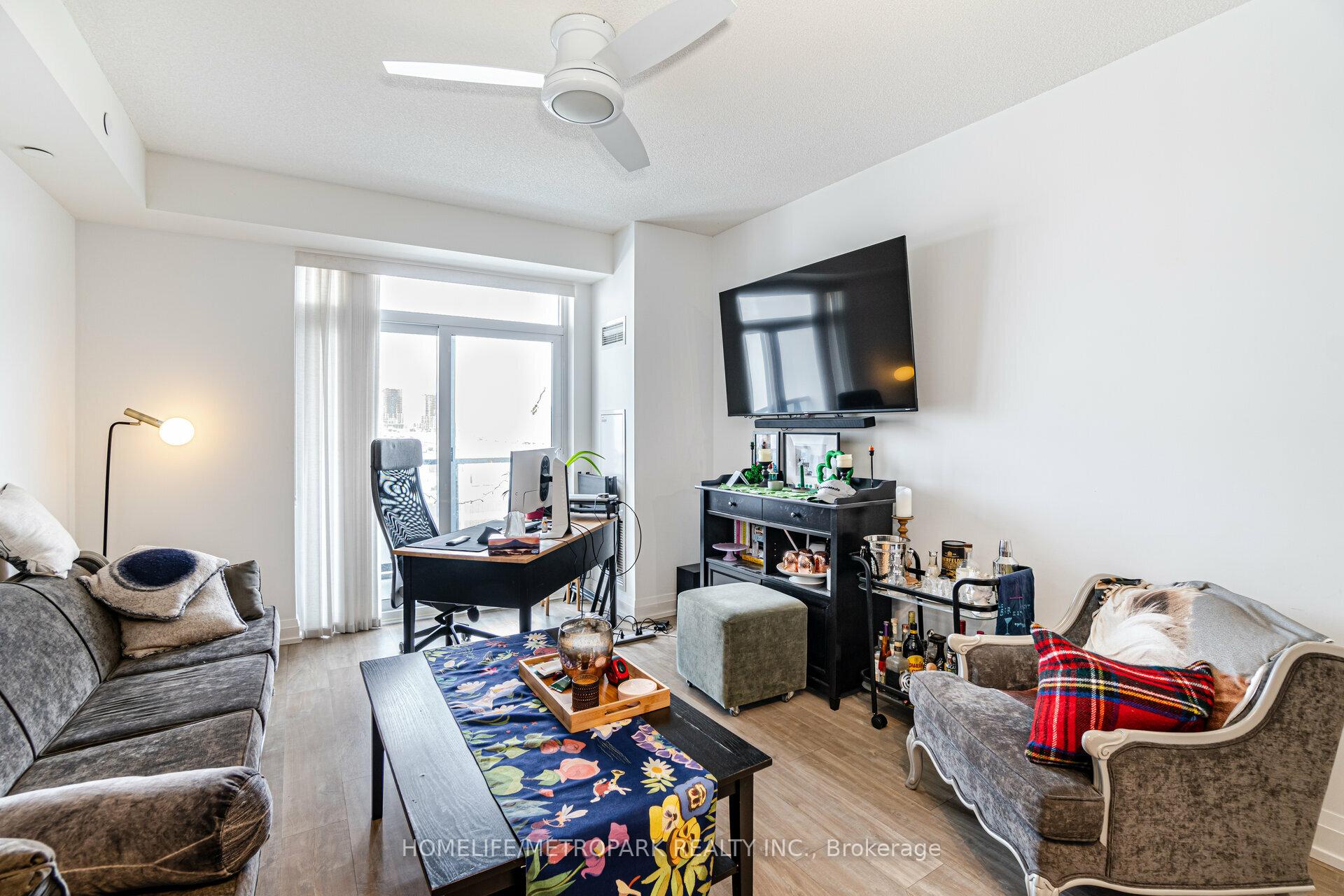 2 Bedrooms Condo at 3600 Highway 7,  Vaughan For sale