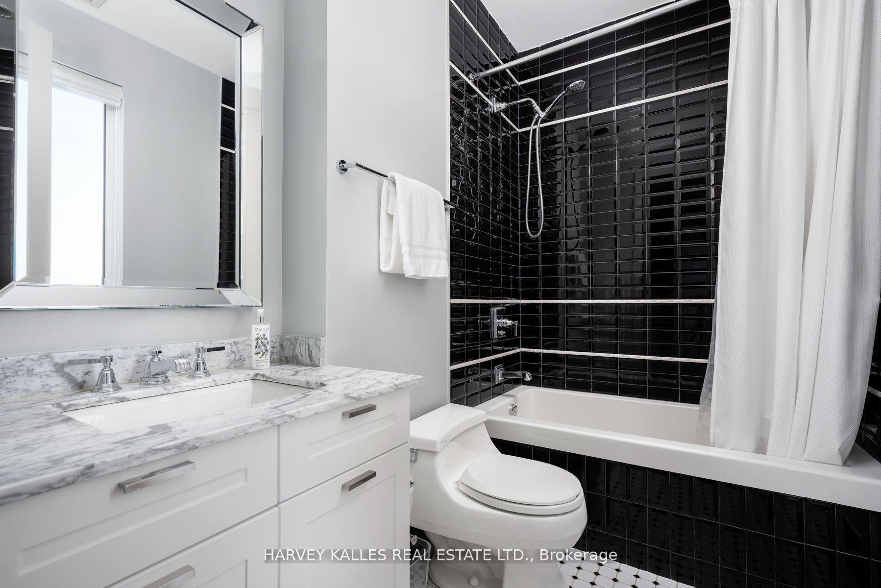 35 Hayden Street 2901